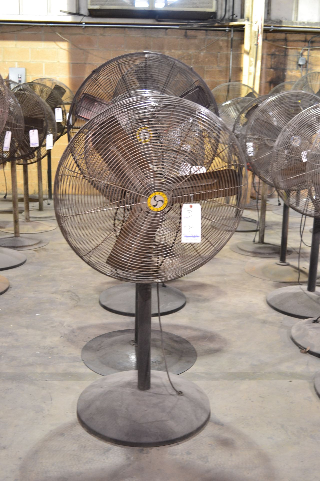 PEDESTAL FAN, 34"