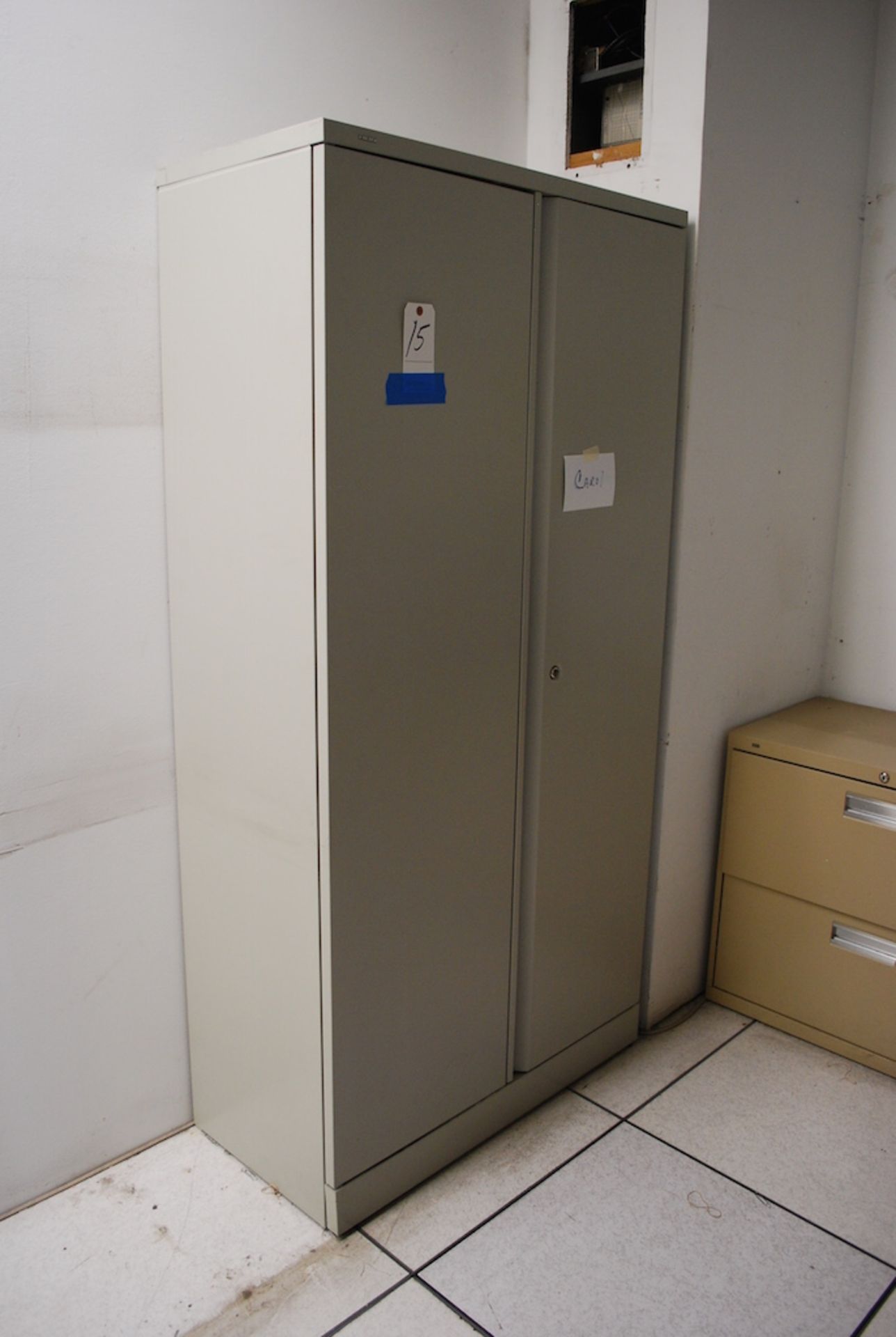 2-DOOR STEEL STORAGE CABINET