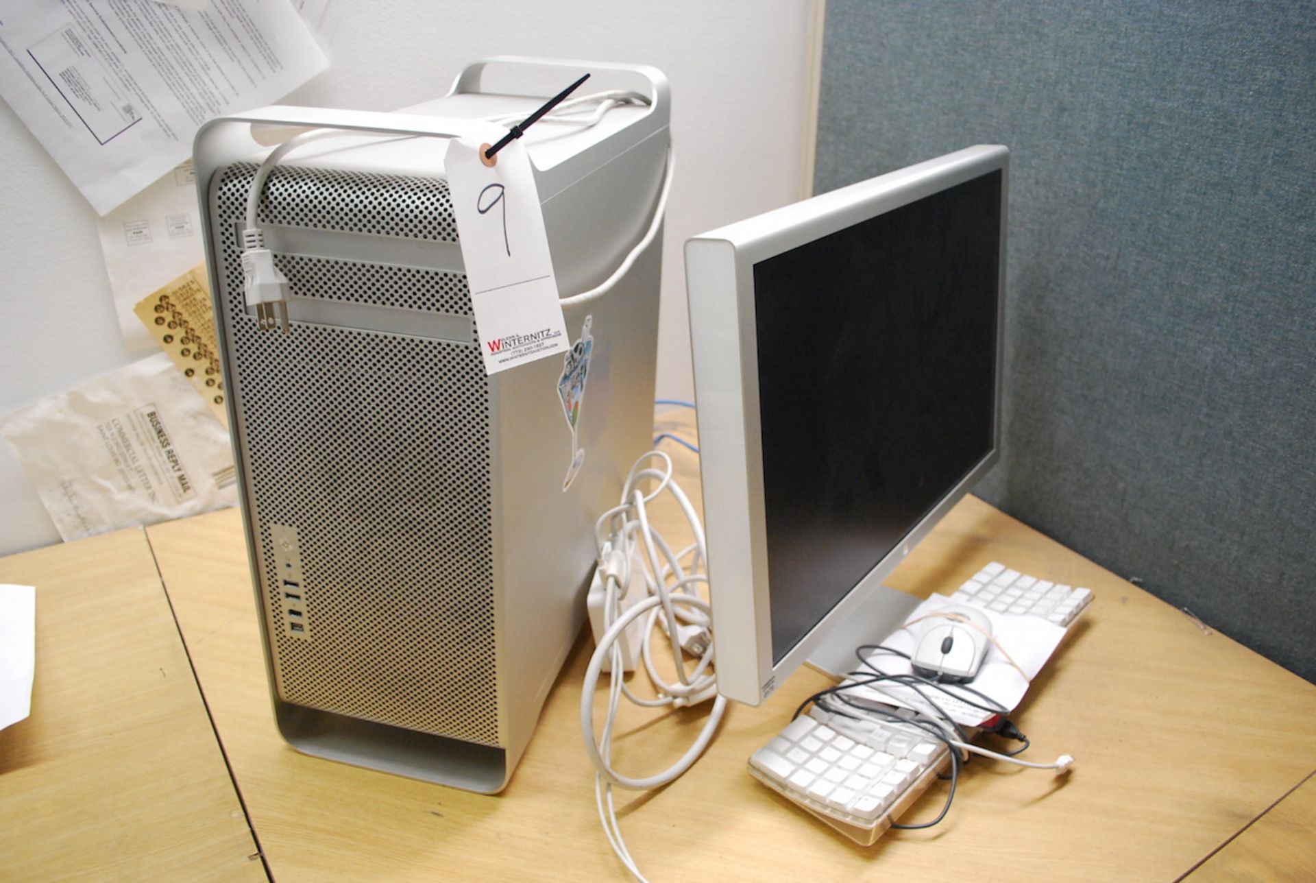 APPLE MACINTOSH G5 COMPUTER; W/23" Apple Monitor