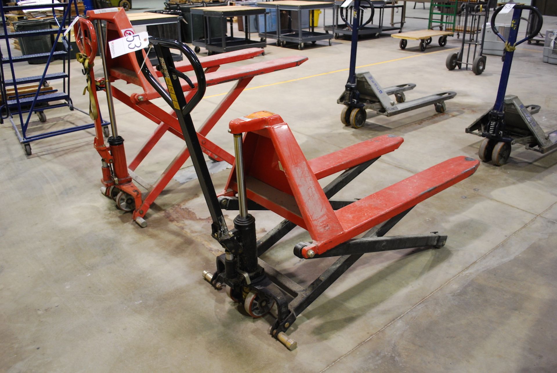 T & S EQUIPMENT SCISSOR LIFT HYDRAULIC PALLET JACK