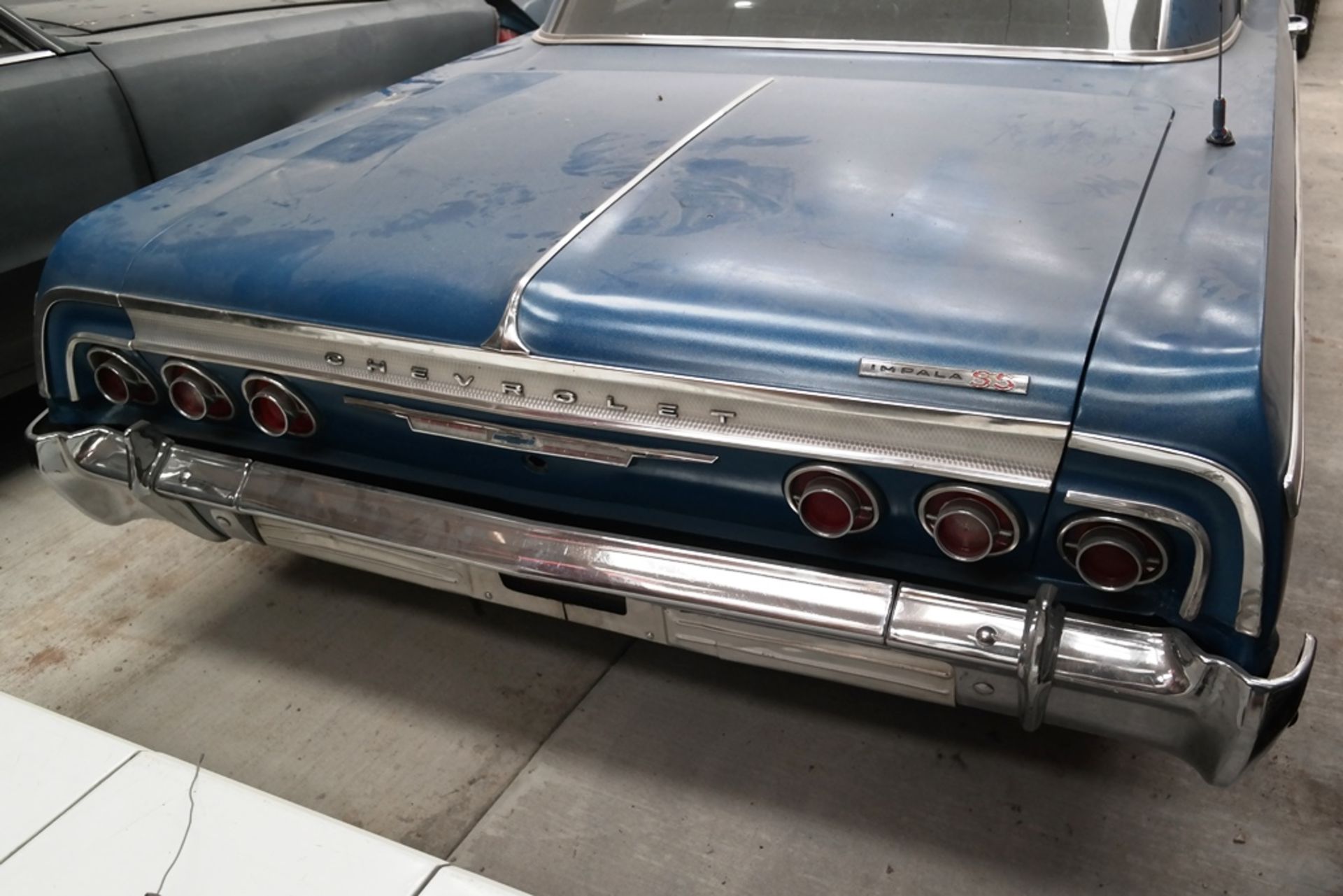 1964 CHEVROLET IMPALA SS: VIN# 41447J187889; 2-DOOR HARD-TOP; 327 C.I. ; AUTOMATIC TRANSMISSION - Image 4 of 5