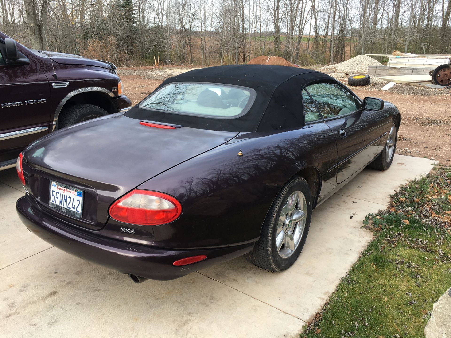 1999 Jaguar XK8 Convertable: VIN#: SAJGX2049XCO33887; Burl Wood Dash - Image 3 of 11