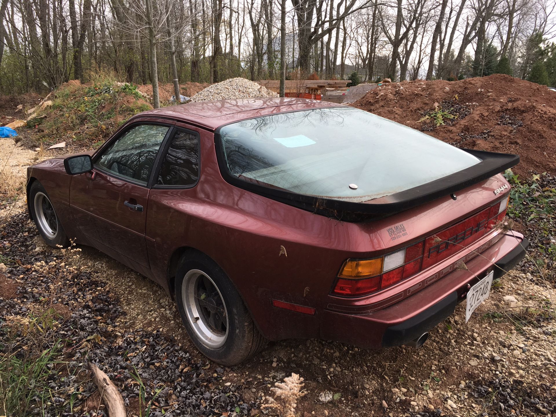(1984) PORSCHE 944 VIN#: WP0AA0948EN461206; 5 SPEED MANUAL TRANSMISSION, RUNNING CONDITION - Image 5 of 12