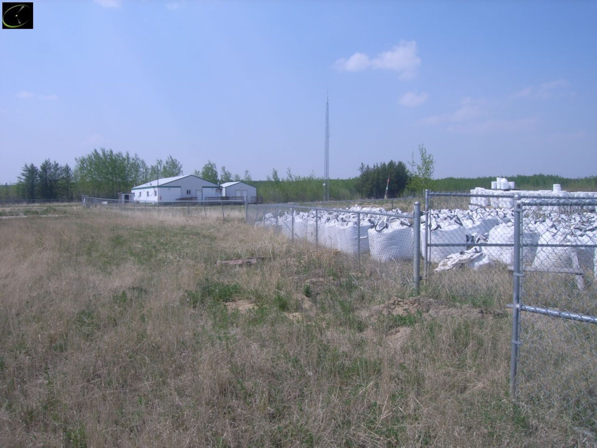 Approx. 900 Meters Of Chain Link Fencing w/ Misc. Gates. Posts Are Cemented In The Ground - Image 9 of 14