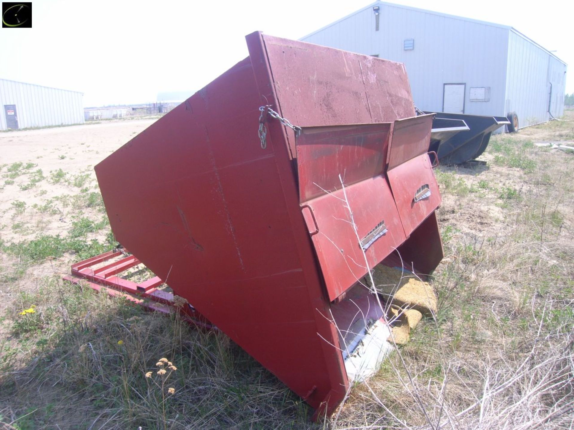 Larger Forklift Style Self Dumping Refuse Bin - Image 4 of 4