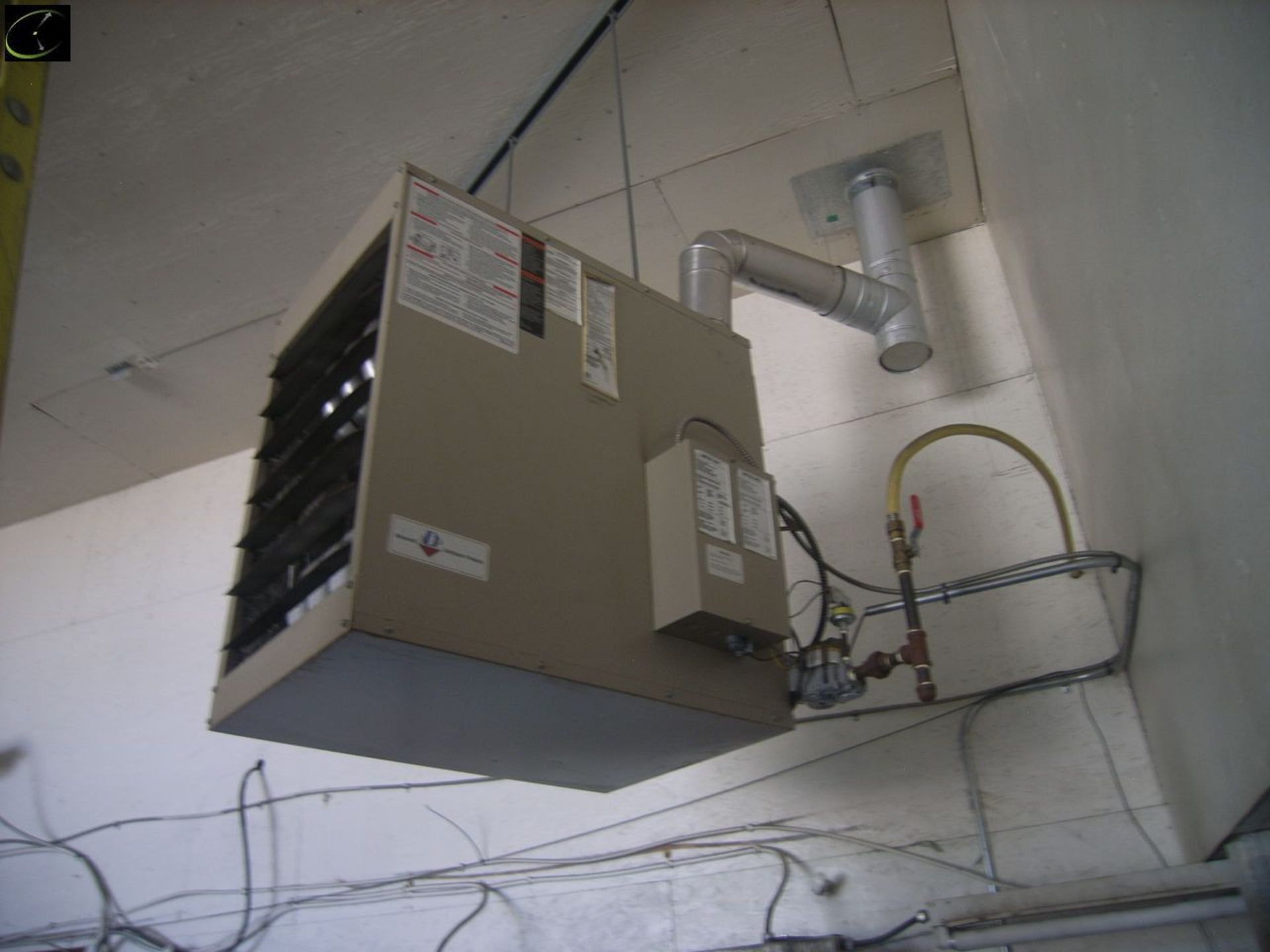 ADP Hanging Propane Fired Furnace - 115,000 BTU, Single Phase. - Image 3 of 4