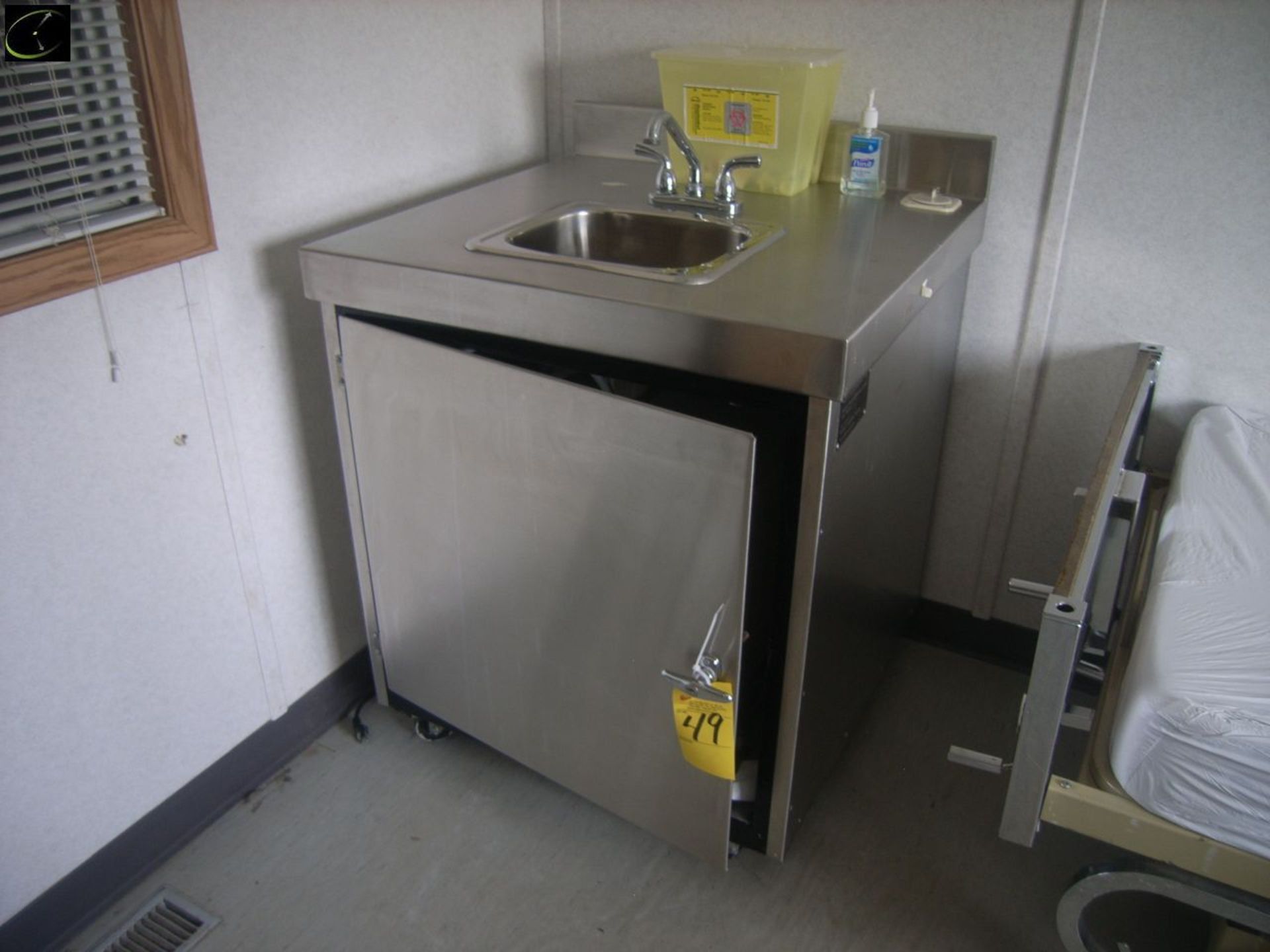 Appolo Stainless Steel Food & Beverage Cart w/ Sink.