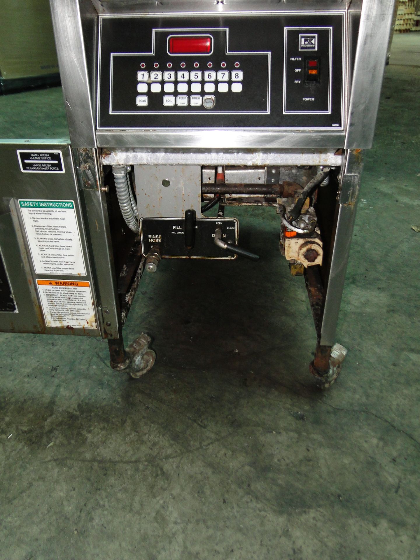 BK Industries Gas Fired Pressure Fryer, Model LGF FC, S/N: 50084 - Image 2 of 6