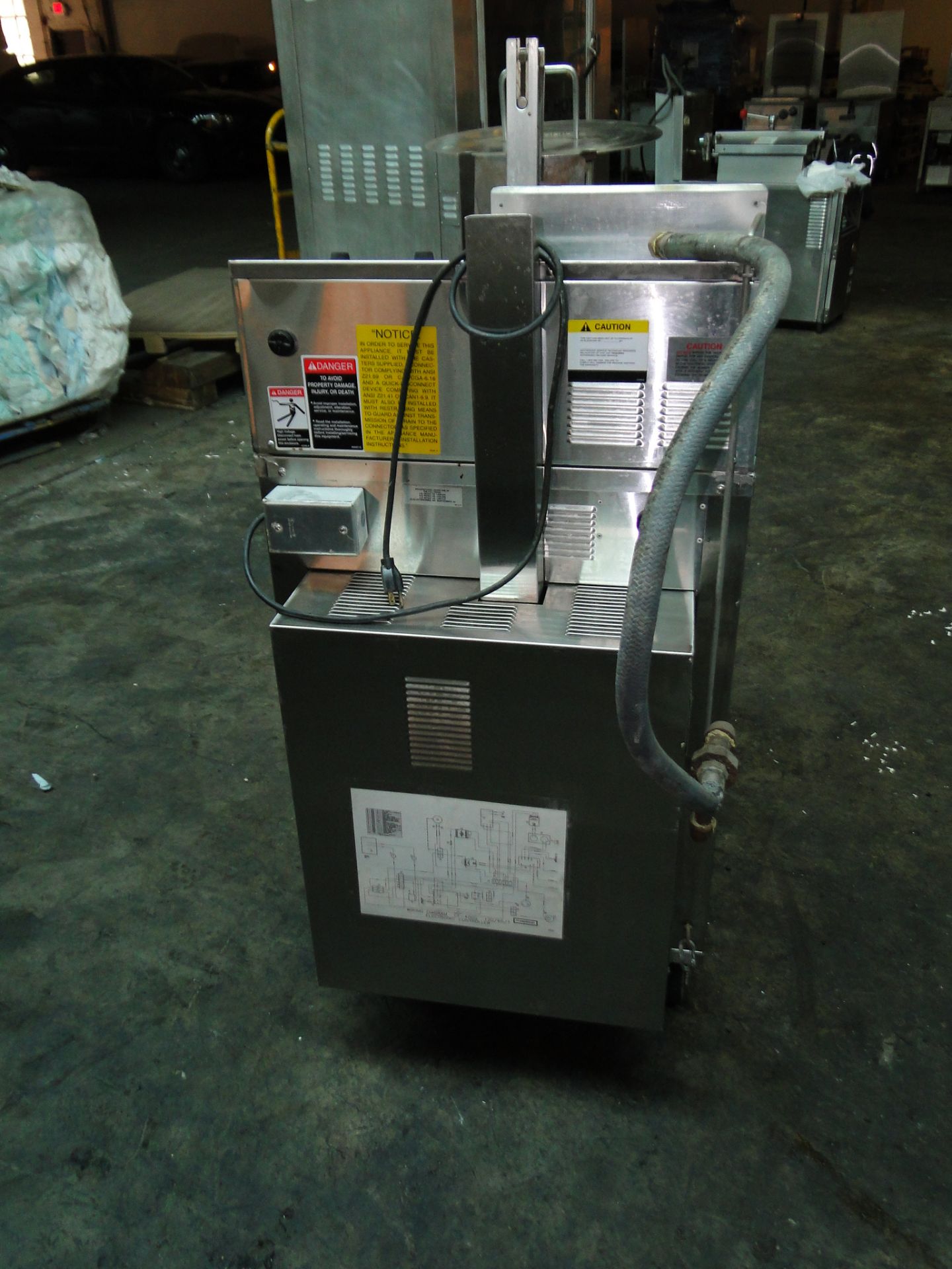 Giles "Chester Fried" Gas Fired Deep Fryer with Auto Lift, Model CF4006, S/N: A411070008, Equipped - Image 5 of 5