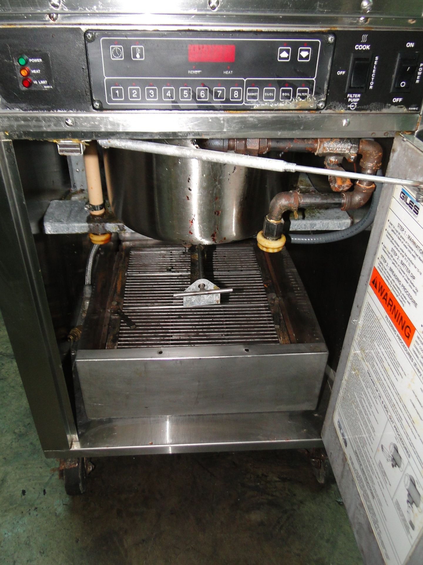 Giles "Chester Fried" Gas Fired Deep Fryer with Auto Lift, Model CF4006, S/N: A410140206, Equipped - Image 2 of 4