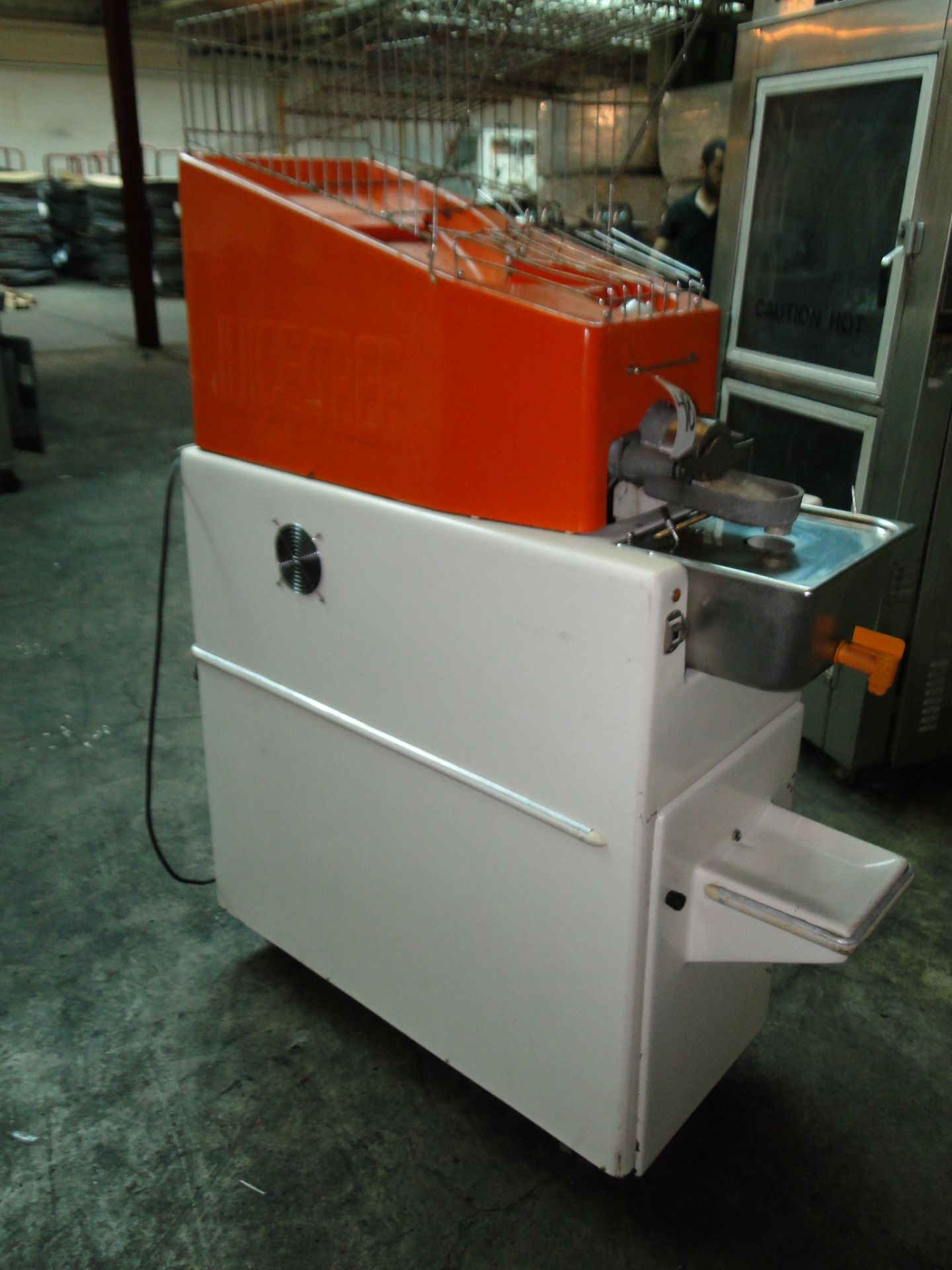 Juice Tree Orange Juice Machine, Model 106-OJ, S/N: 8101 - Image 3 of 7