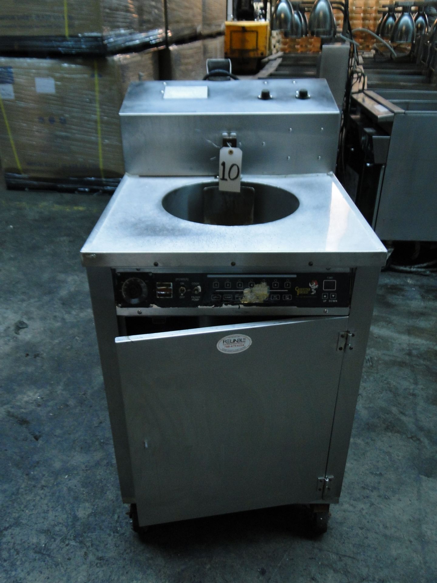 Giles "Chester Fried" Gas Fired Deep Fryer with Auto Lift, Model CF4006, S/N: A410109108, Equipped - Image 2 of 7