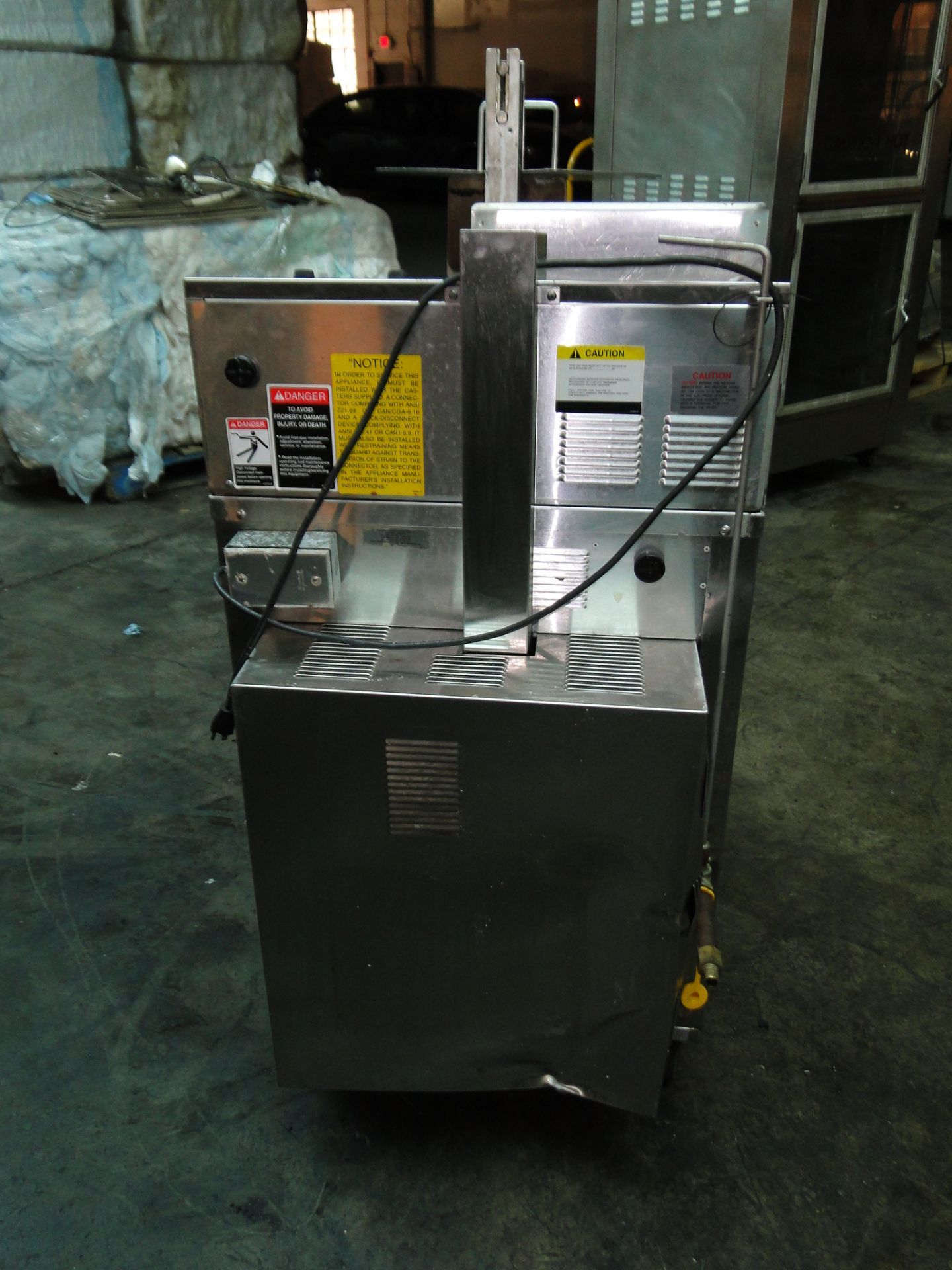 Giles "Chester Fried" Gas Fired Deep Fryer with Auto Lift, Model CF4006, S/N: A410310007, Equipped - Image 3 of 5