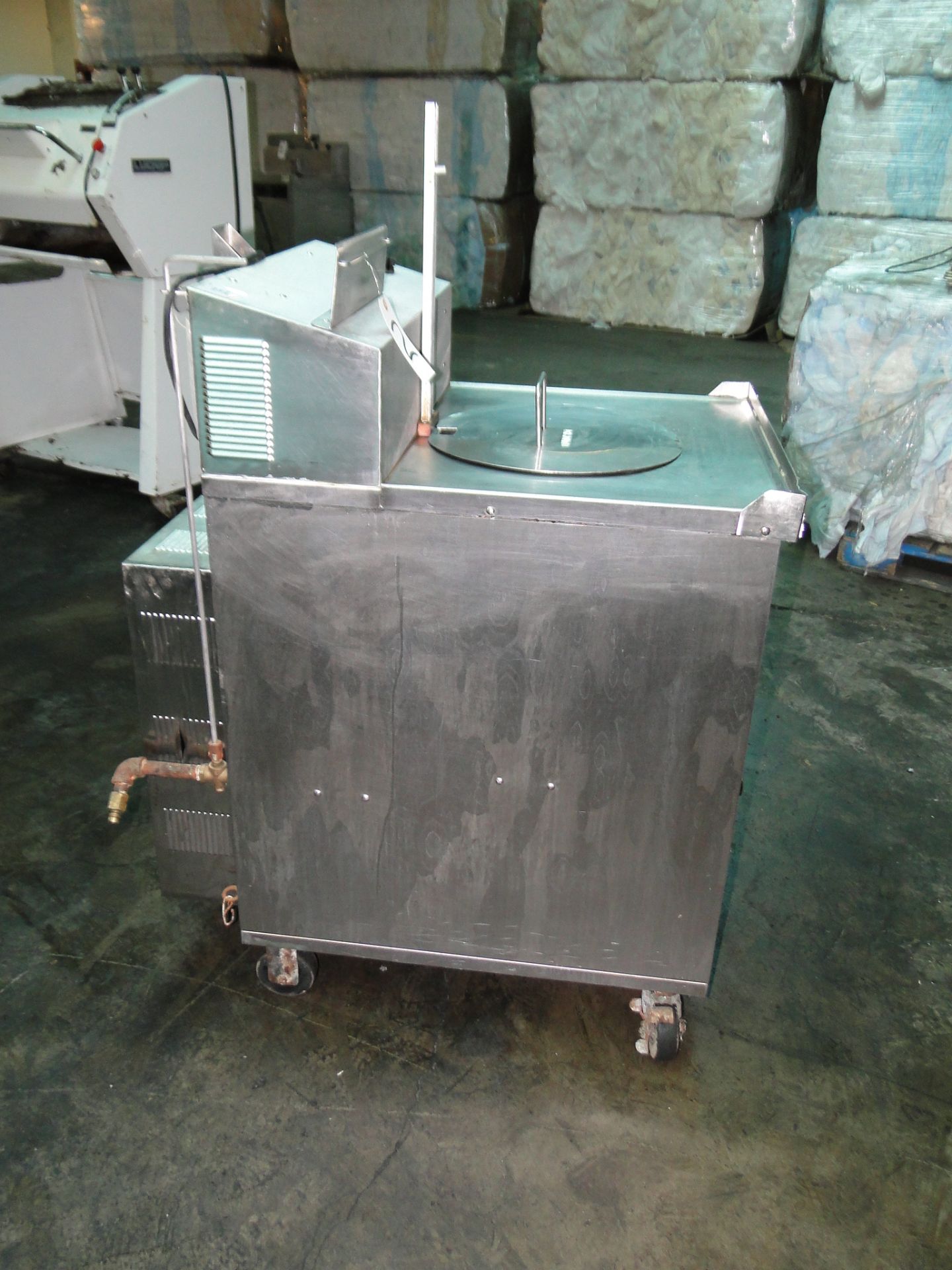 Giles "Chester Fried" Gas Fired Deep Fryer with Auto Lift, Model CF4006, S/N: A407180008, Equipped - Image 3 of 6