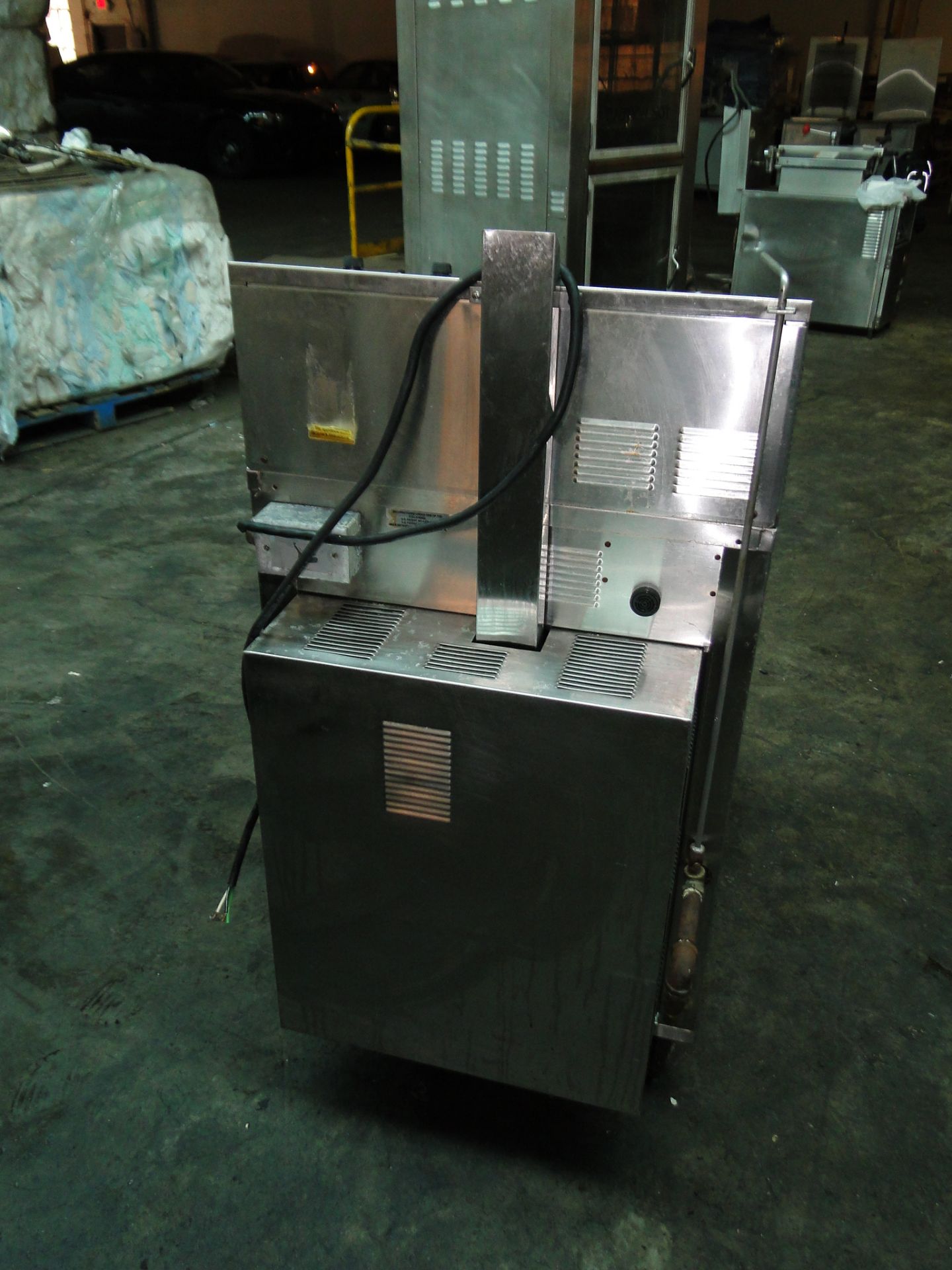 Giles "Chester Fried" Gas Fired Deep Fryer with Auto Lift, Model CF4006, S/N: A410109108, Equipped - Image 7 of 7