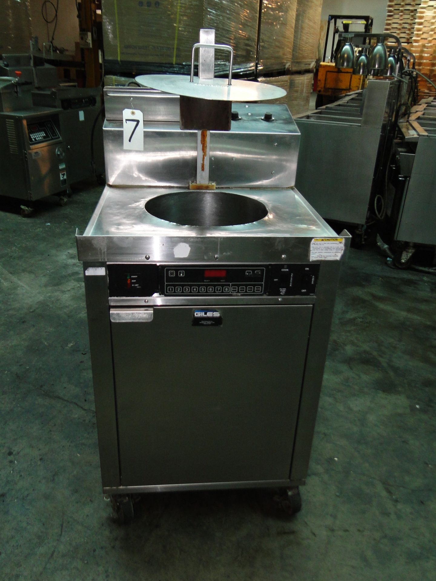 Giles "Chester Fried" Gas Fired Deep Fryer with Auto Lift, Model CF4006, S/N: 407240207, Equipped - Image 4 of 6