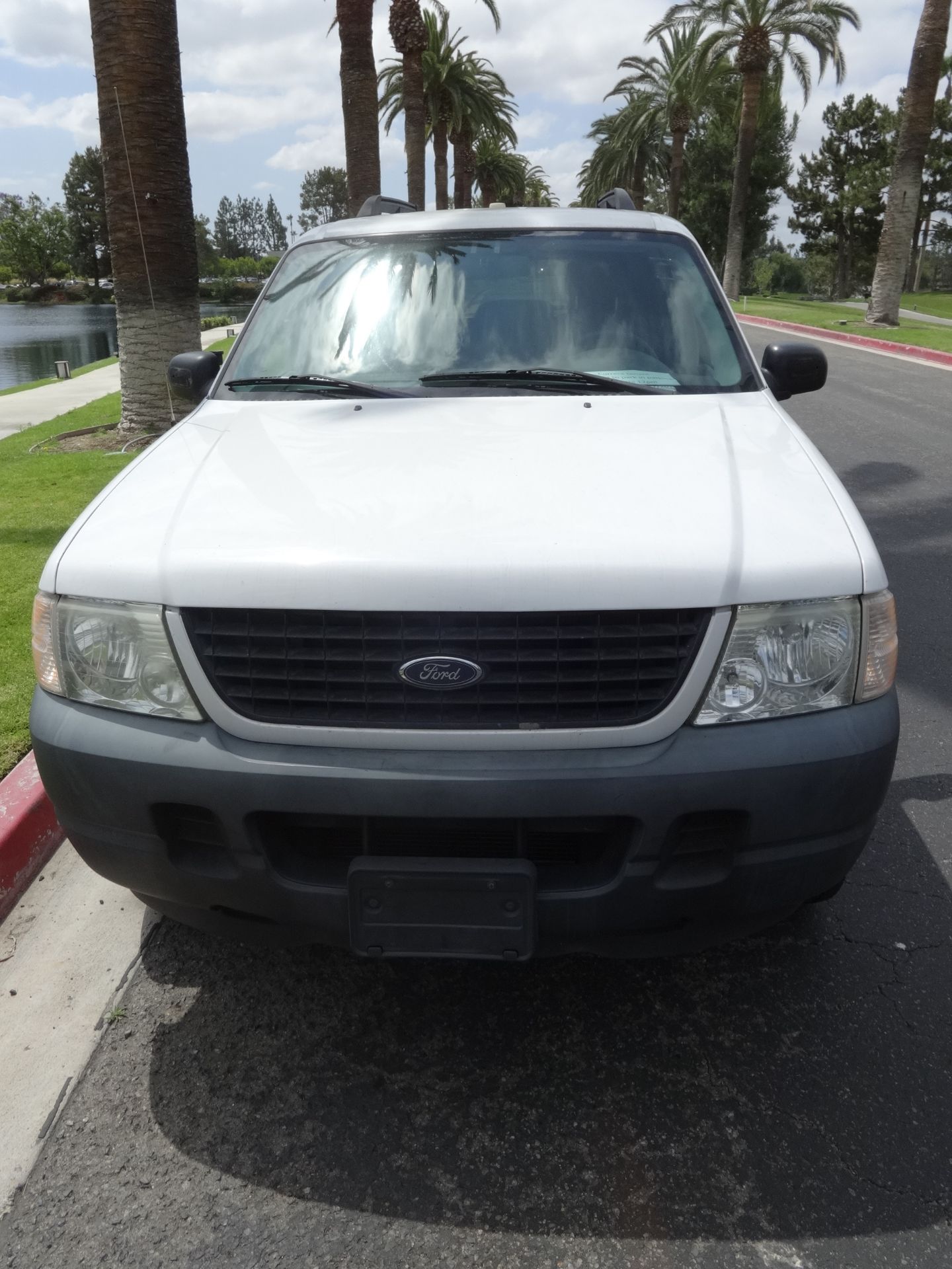 2005 Ford Explorer Advance Trac RSC, VERY GOOD CONDITION (One of Our Best) Equiped with Light Bar - Image 11 of 12