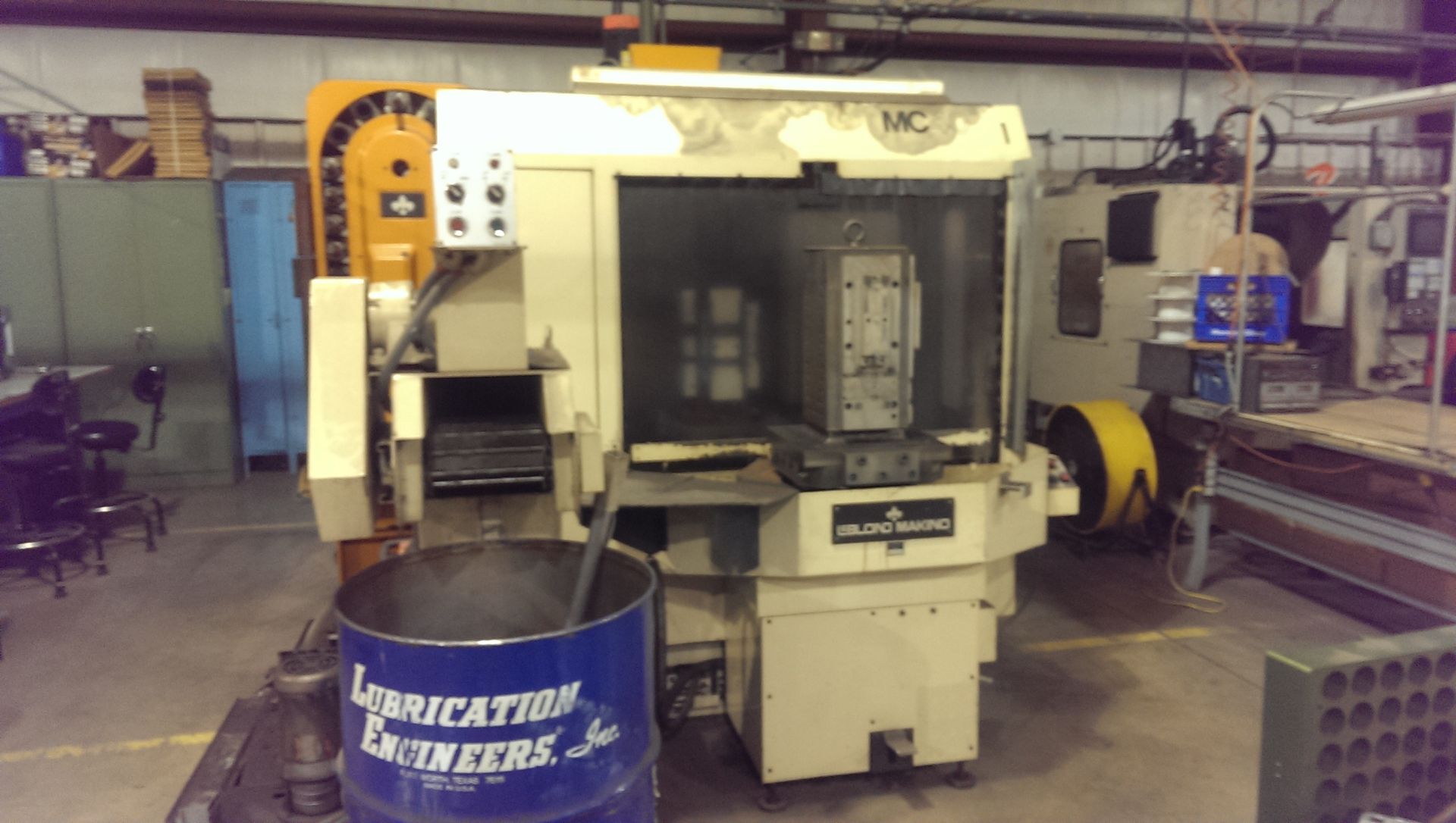 LeBlond Makino MC 40 CNC HMC Machine SN A62-208, Location SD, Buyer to Load & Ship From Trade School - Image 3 of 3