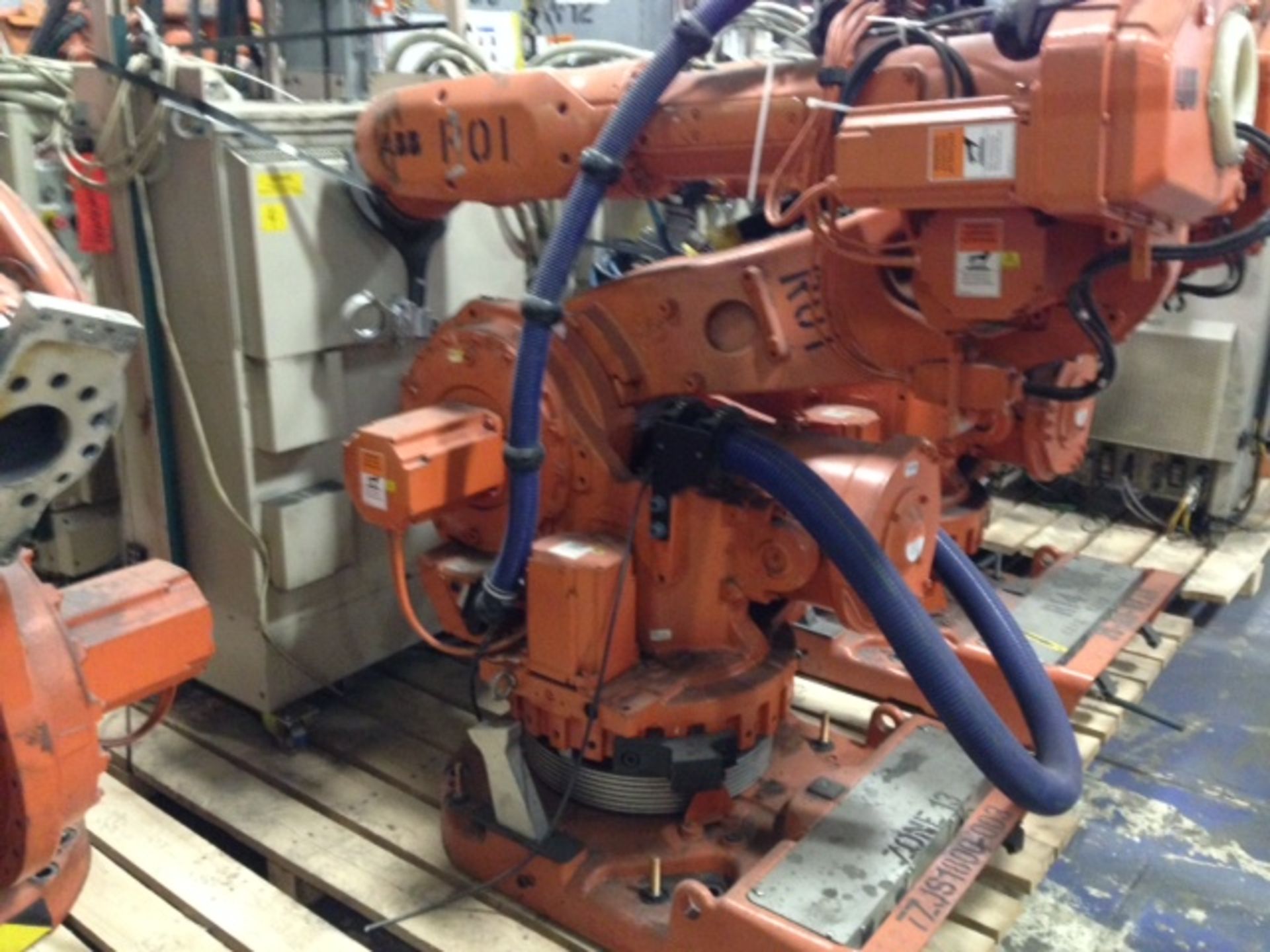 ABB IRB 6600 2.55M REACH X 225 KG MODEL M200A, YEAR 2005, LOCATION MI, BUYER TO SHIP - Image 3 of 3