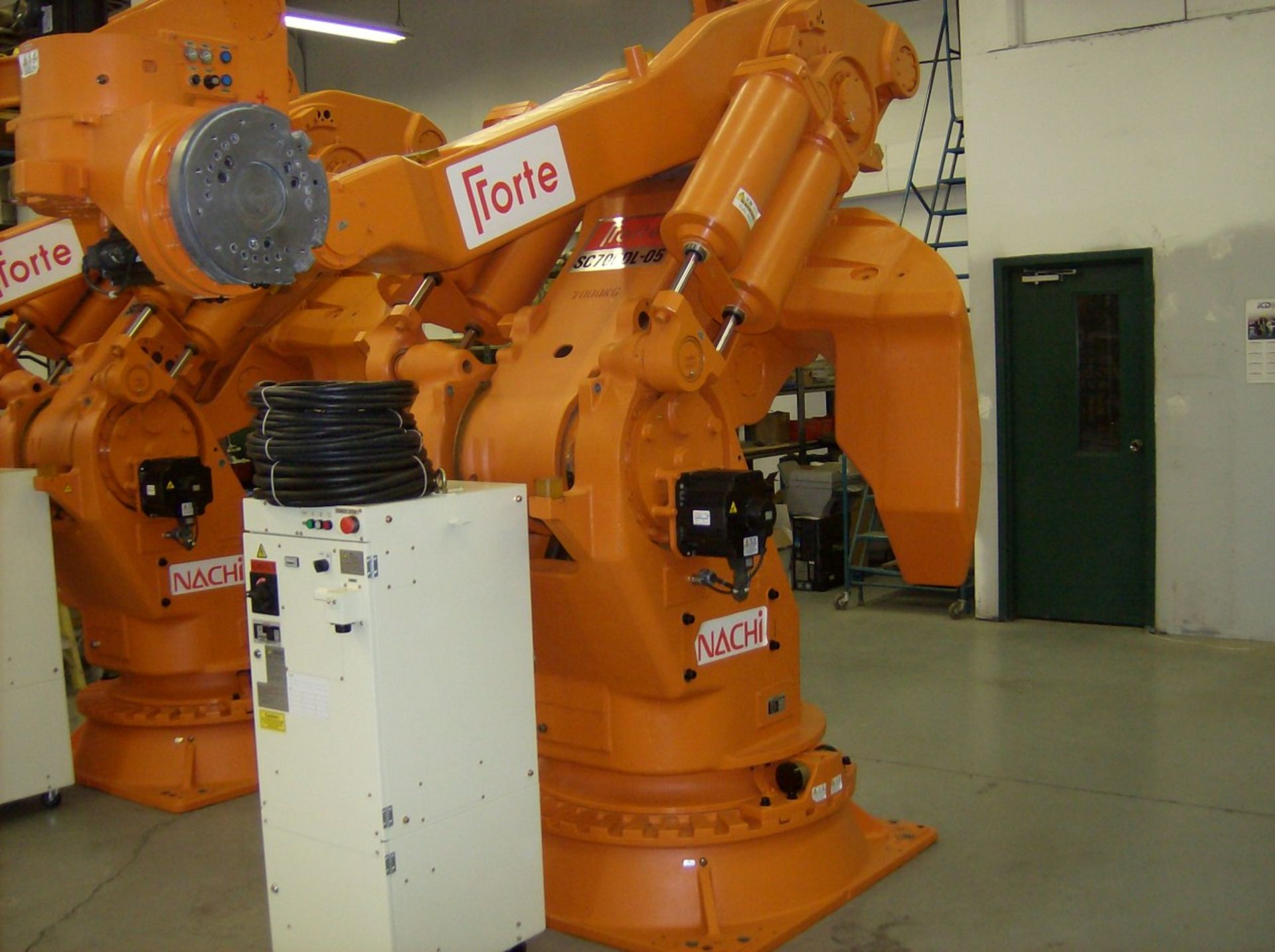 NACHI SC700DL-05-AX20-1101, 6 AXIS, YEAR 2006, SN 50309, LOCATION ONTARIO CA (NEW NEVER USED)