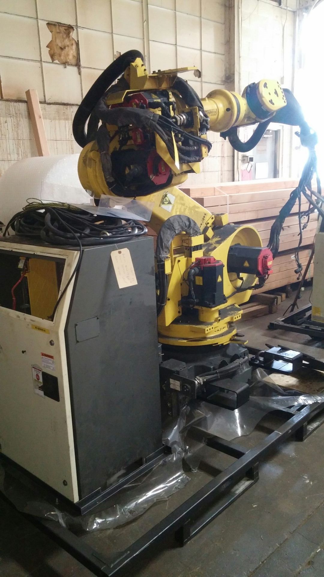 1-FANUC R-2000ia/200F WITH RJ3iB CONTROL, TEACH PENDANT AND CABLES, LOCATION OH, BUYER TO SHIP - Image 2 of 3