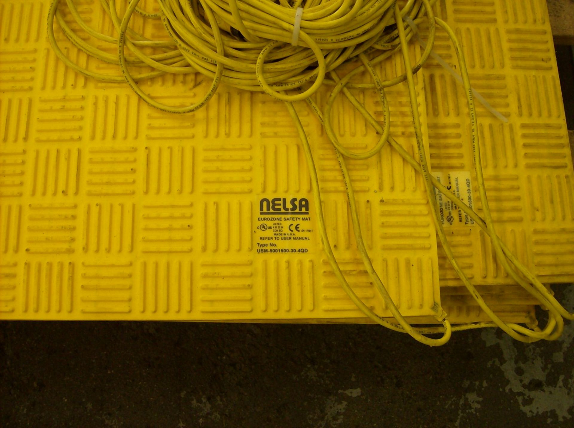 Safety floor matt’s – 5 mats – new never used with controller, Location Canada, Buyer to ship - Image 3 of 4