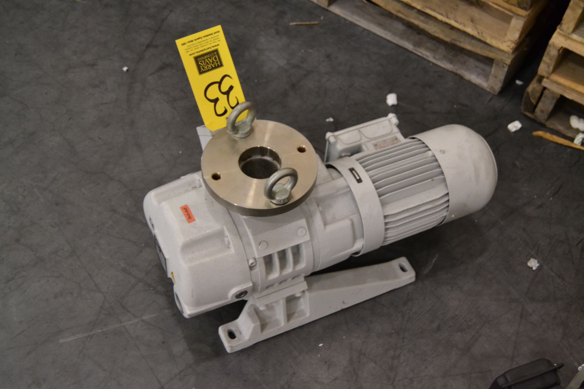 Leybold Puvac Vacuum Pump, Model: WSUISI-PFPF-US, S/N: 91718A961100048