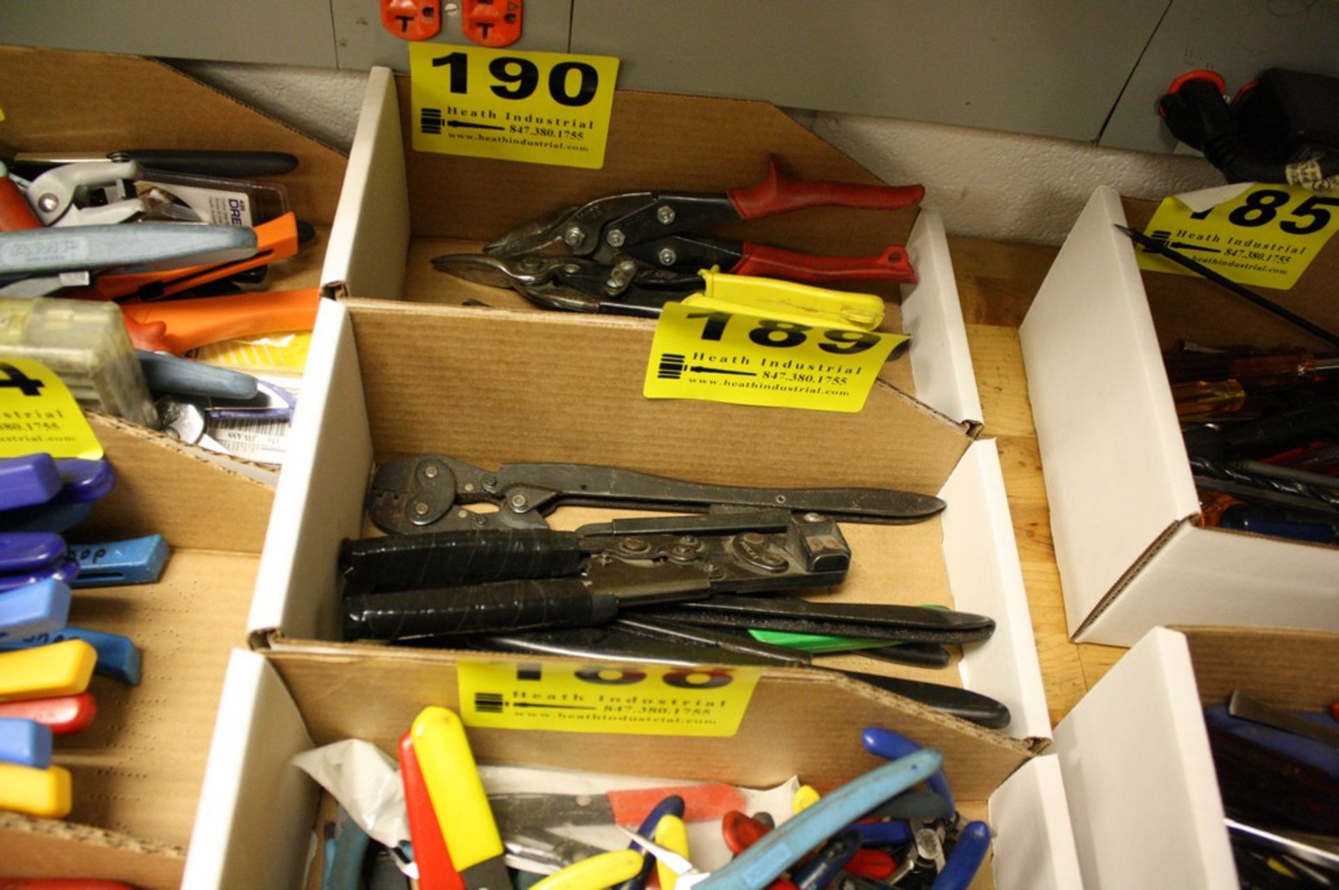 LOT-ASSORTED CRIMPERS IN BOX