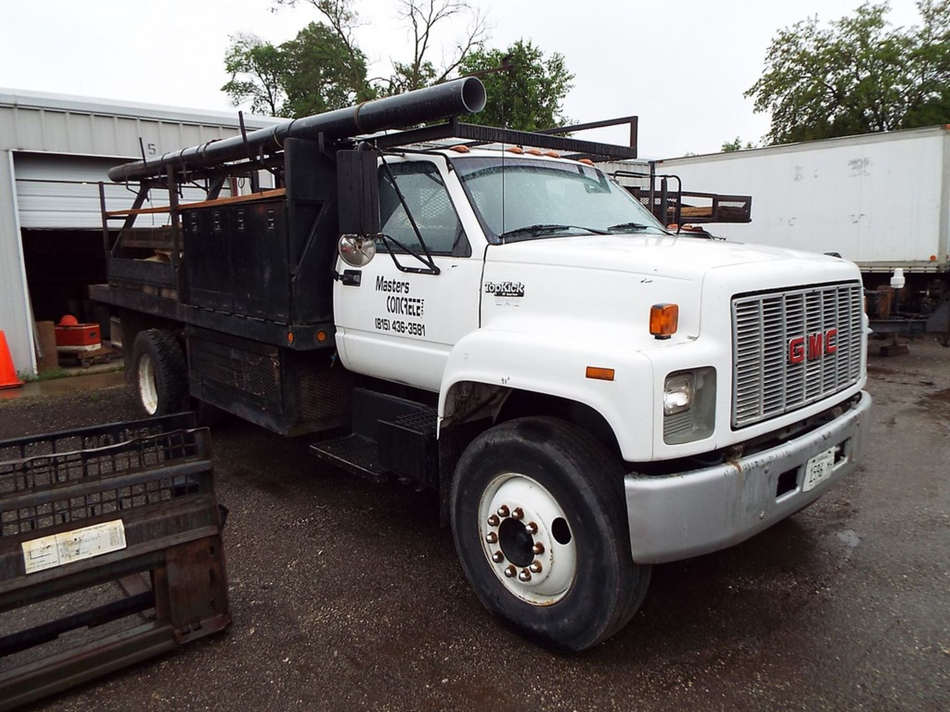 GMC TOPKICK 14â€™ S/A FLATBED TRUCK VIN:  1GDL7H1J2LJ603329 (1986), CAT 3116 DIESEL, 5 SPD, 14â€™ - Image 7 of 8