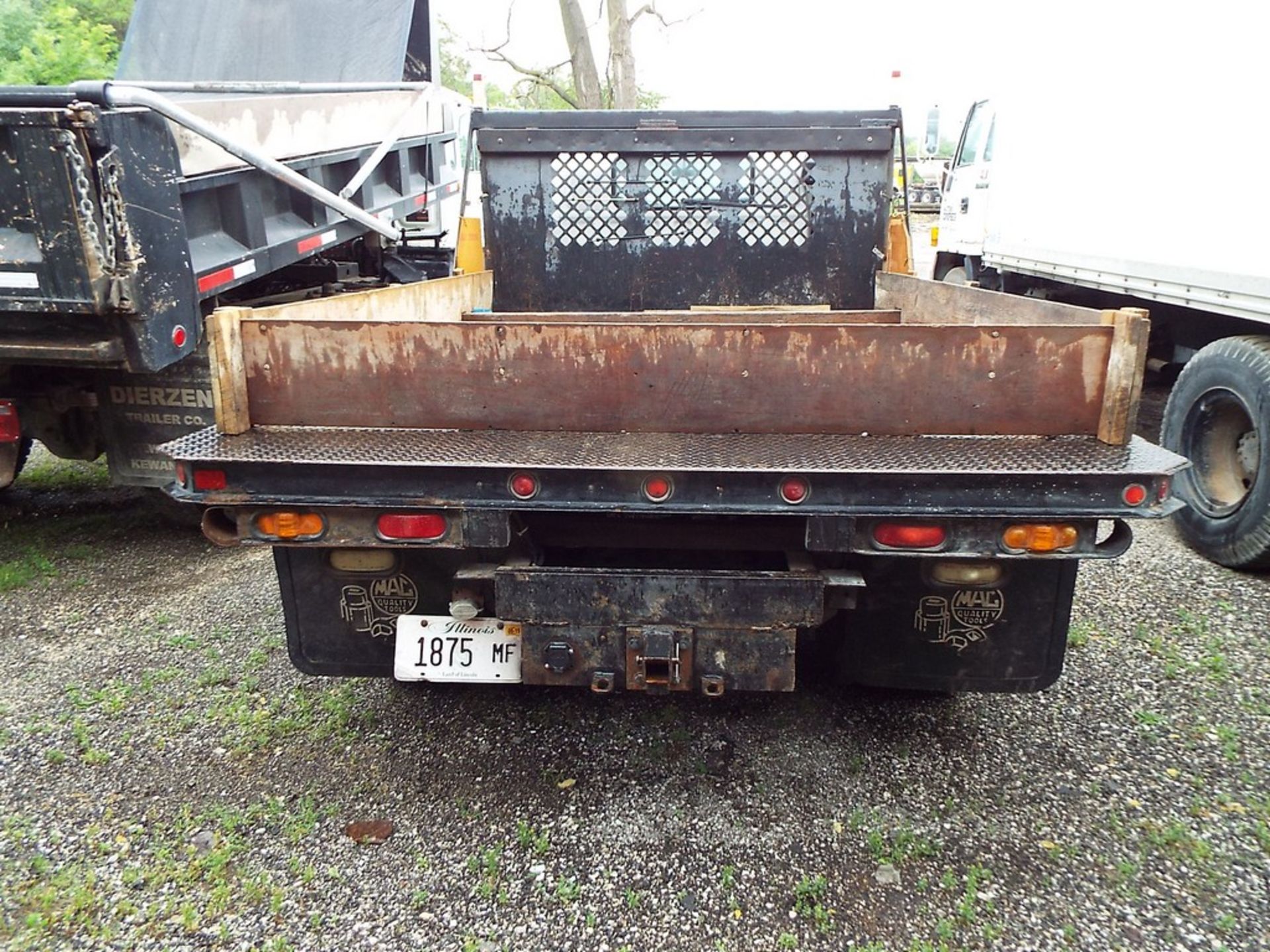 GMC W4 ELECTROMATIC 12â€™ S/A FLATBED TRUCK VIN: J8DC4B1KXS7002893 (1995) 6 CYL, A/T, 12â€™ FLATBED, - Image 3 of 8