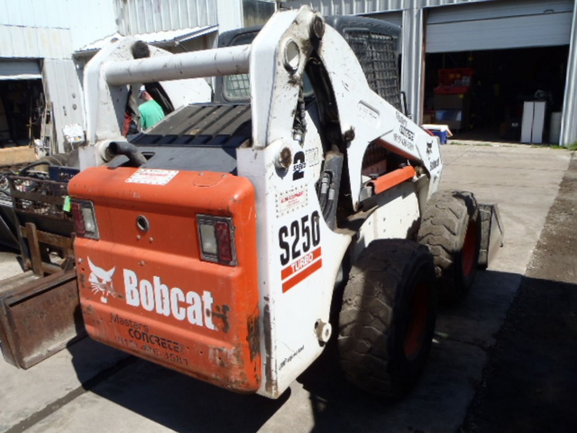 BOBCAT S250 TURBO 2 SPEED SKID STEER LOADER - Image 3 of 11