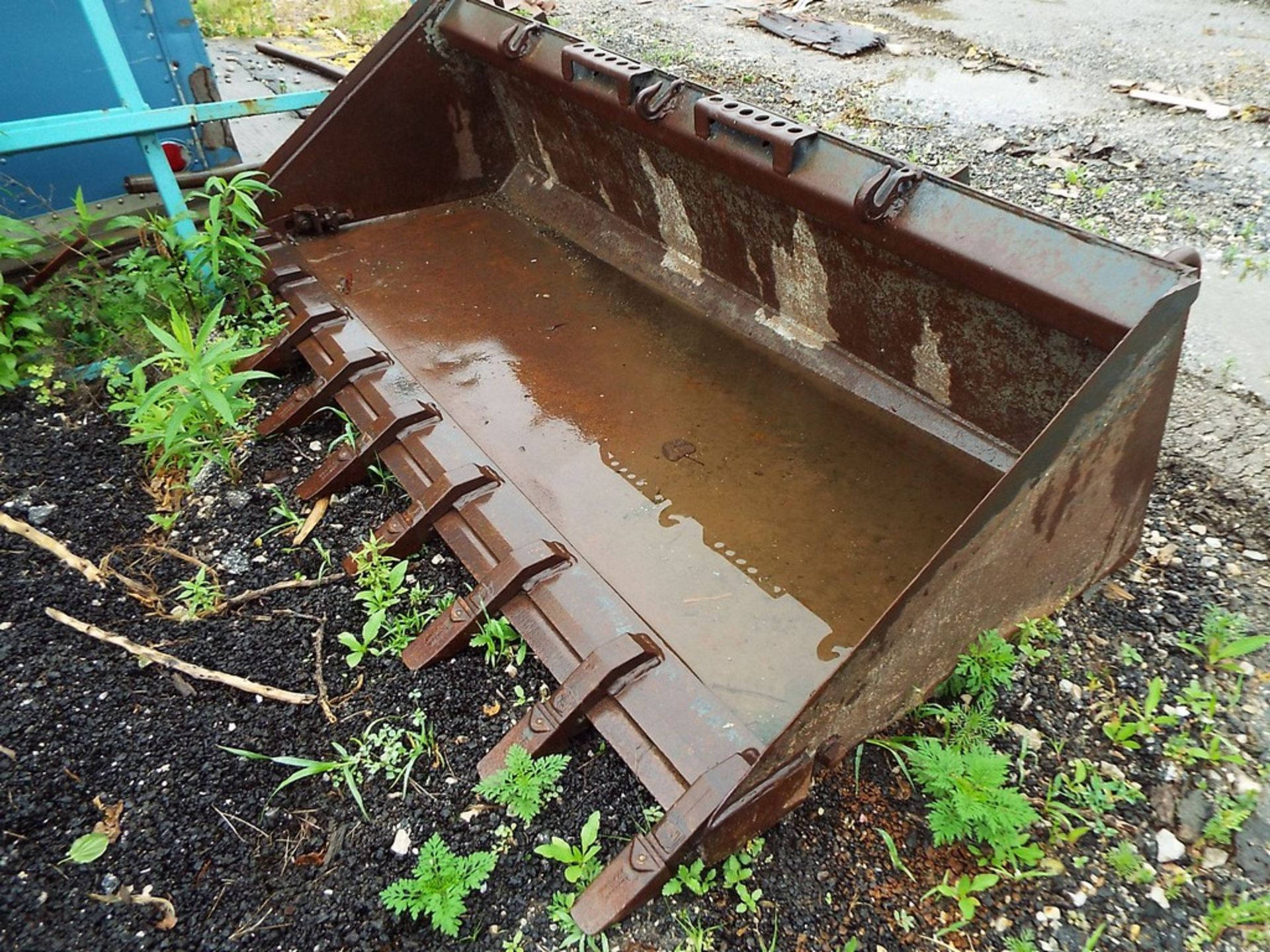 6' SKID STEER TOOTH BUCKET