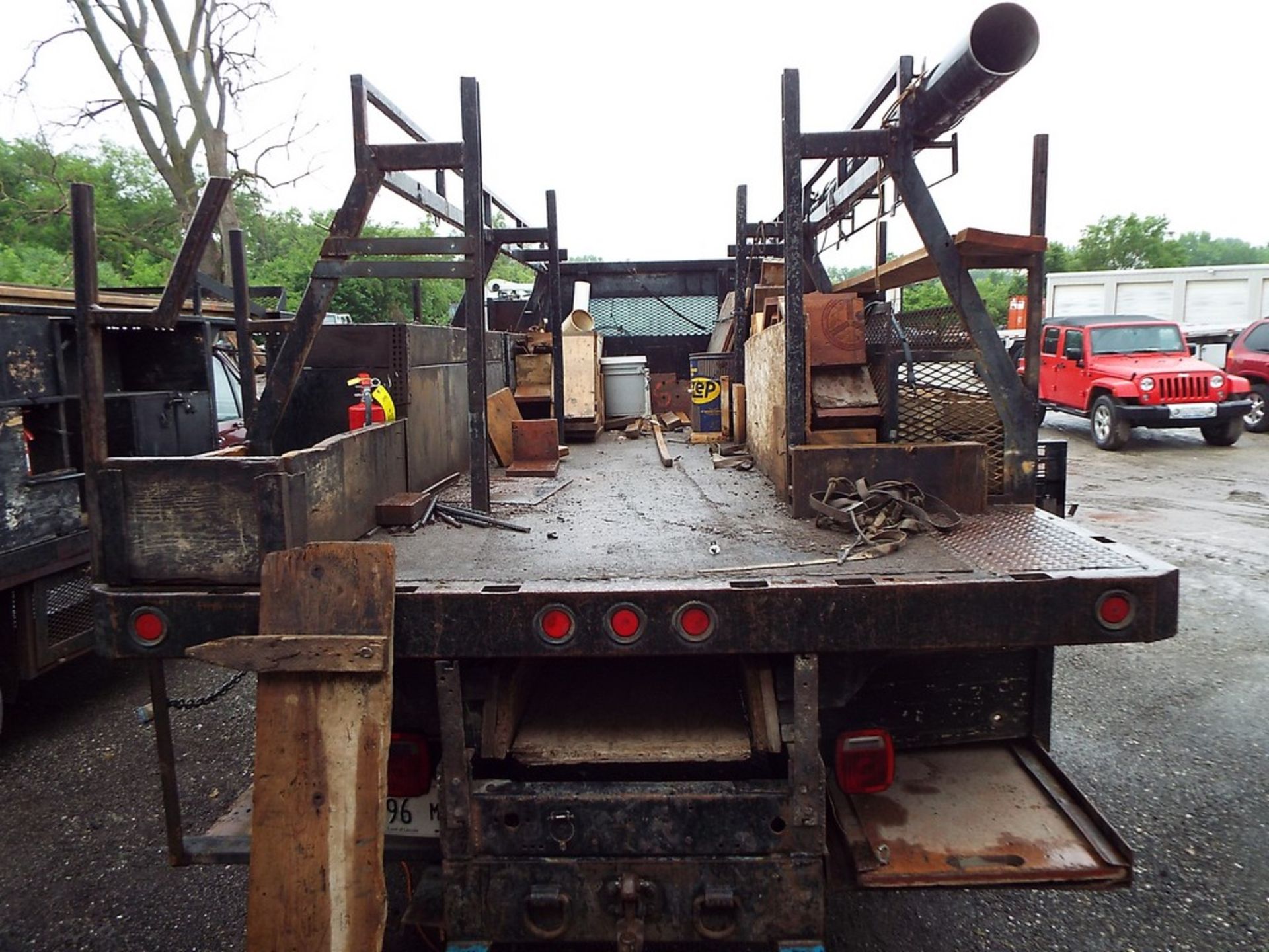 GMC TOPKICK 14â€™ S/A FLATBED TRUCK VIN:  1GDL7H1J2LJ603329 (1986), CAT 3116 DIESEL, 5 SPD, 14â€™ - Image 3 of 8