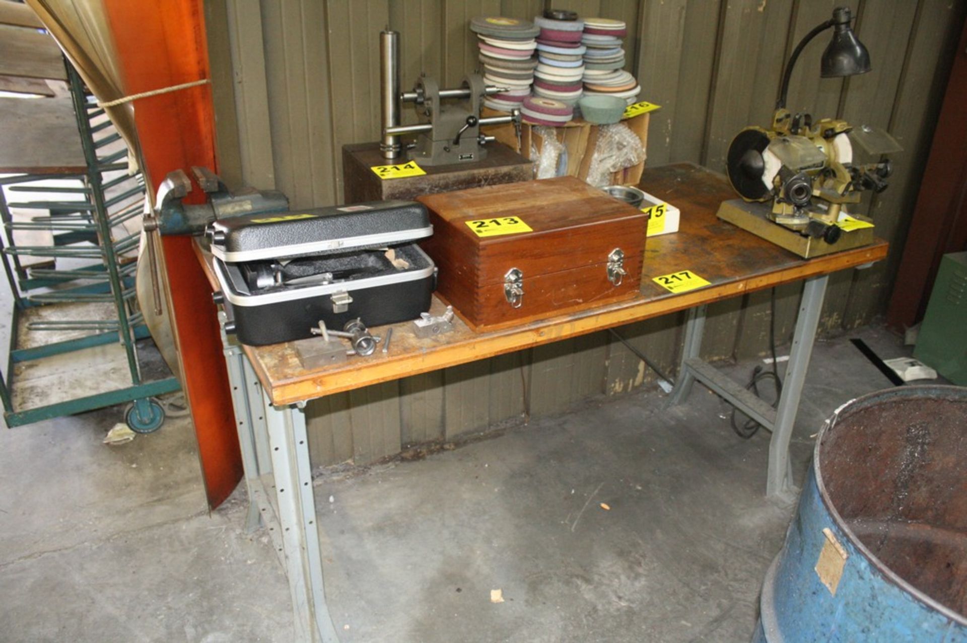 WOOD TOP STEEL FRAME WORKBENCH WITH