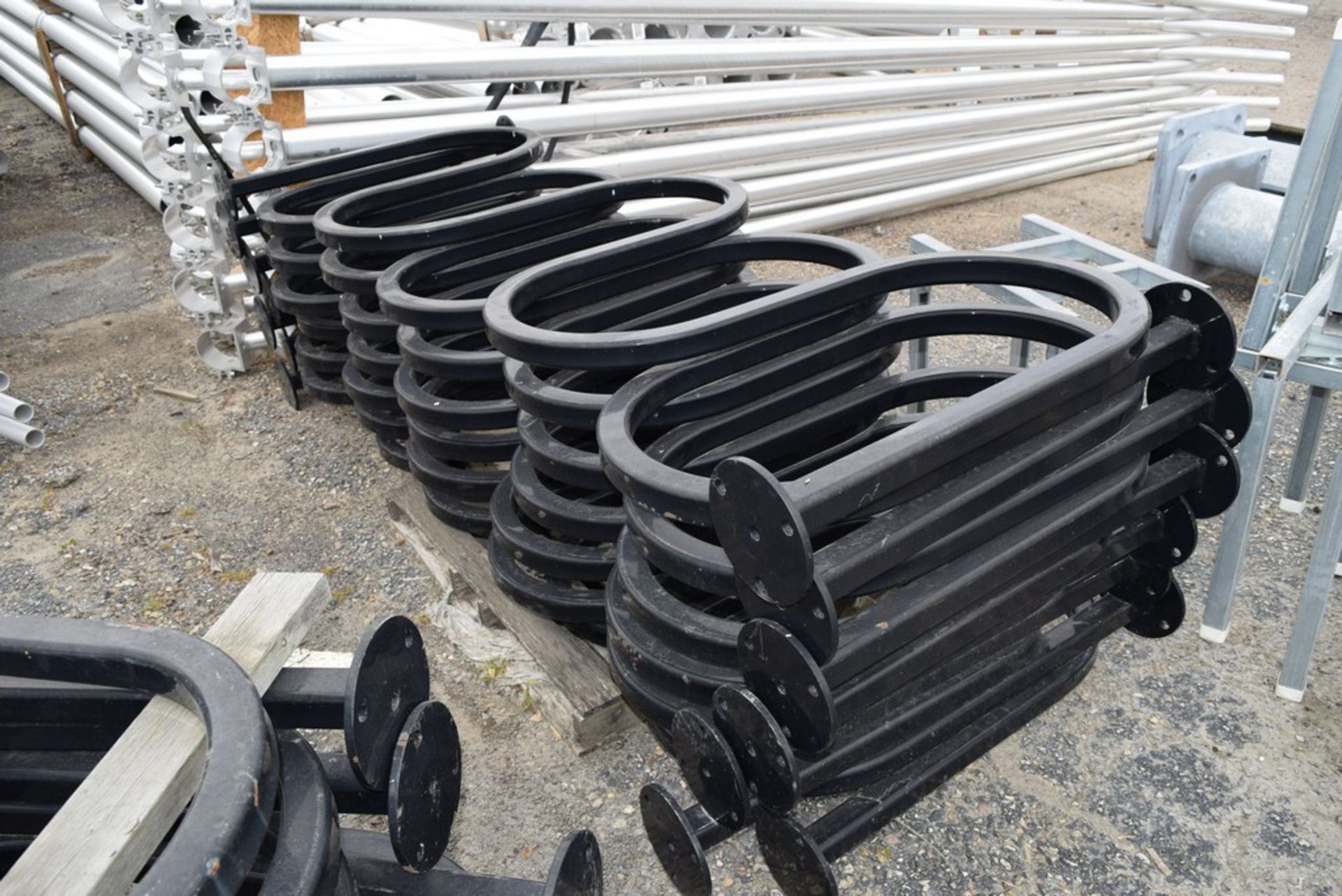 (13) 5-LOOP WAVE STYLE METAL BIKE RACKS - Image 3 of 3