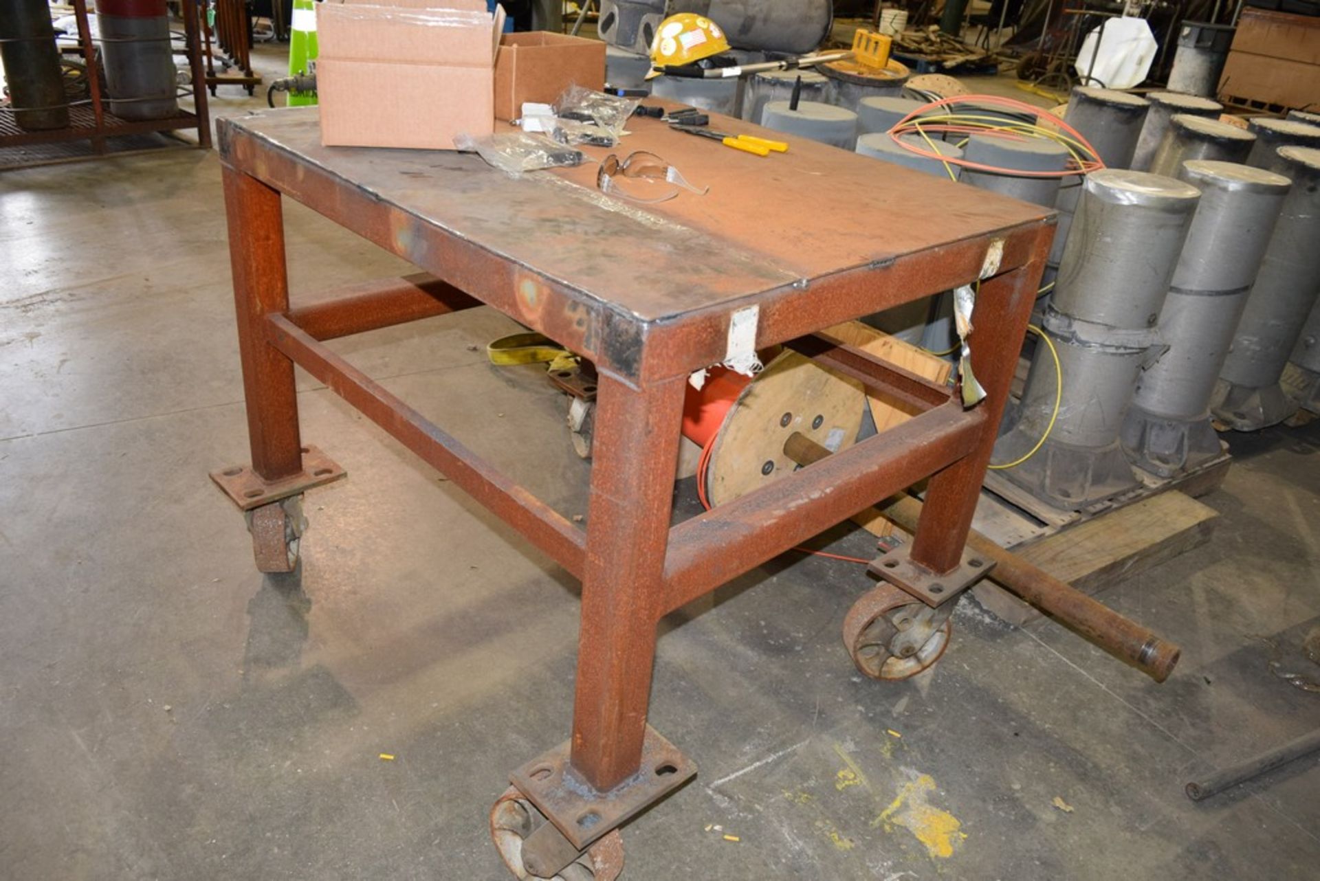 42" X 36' X 38" PORTABLE WELDING TABLE - Image 2 of 2