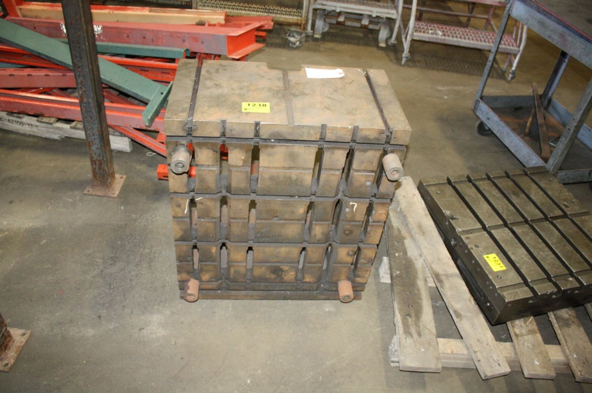 26 X 30''  HEAVY DUTY T-SLOTTED