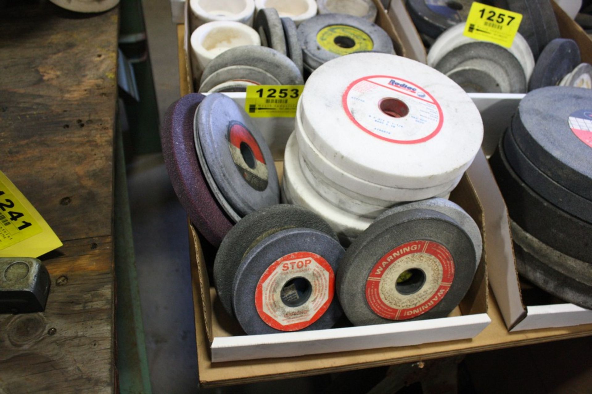 LOT ASSORTED GRINDING WHEELS