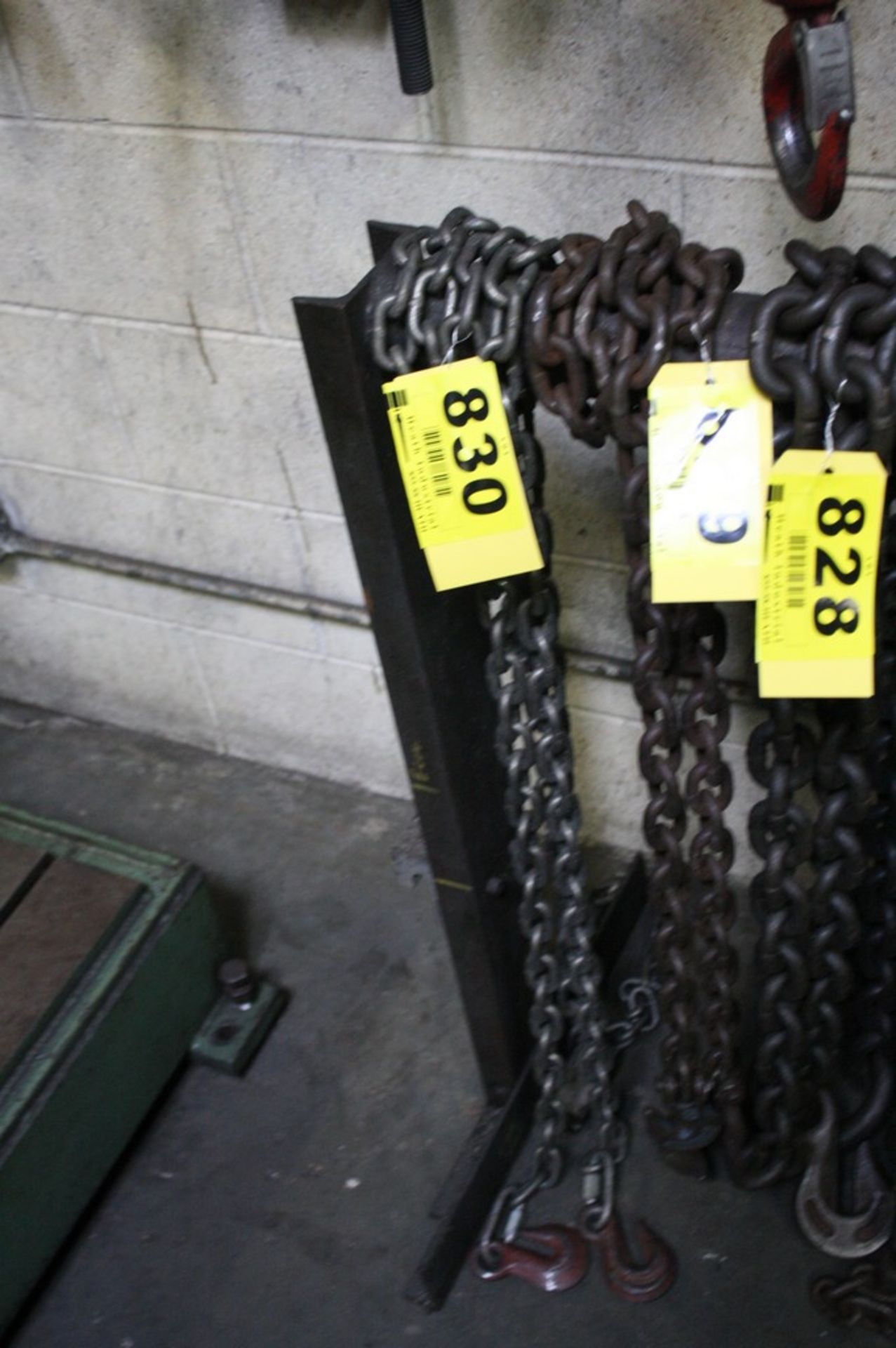 CROSBY5/16" x 16' CHAIN WITH CLEVIS HOOKS