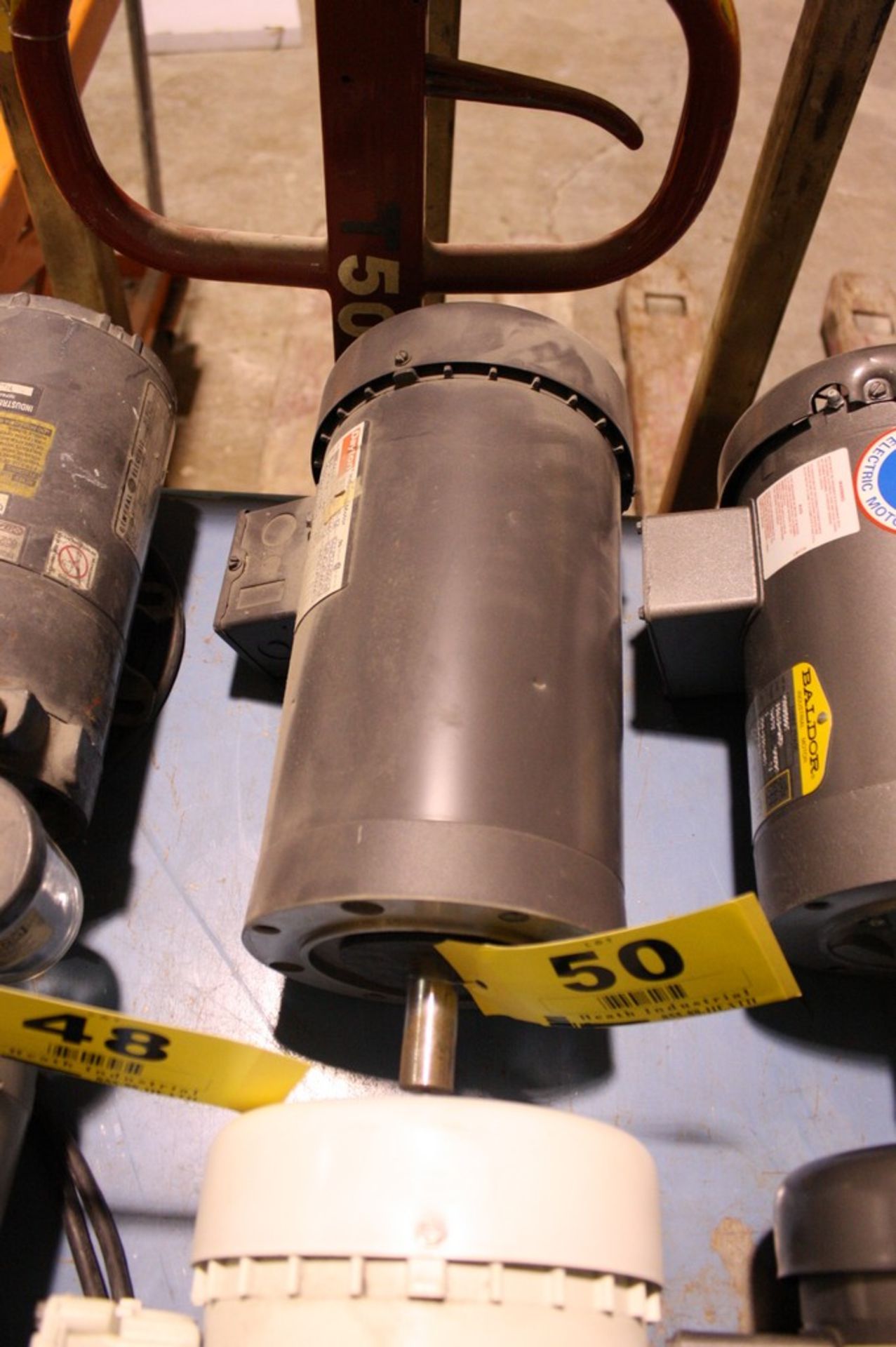 DAYTON 3 HP 3 PHASE ELECTRIC MOTOR