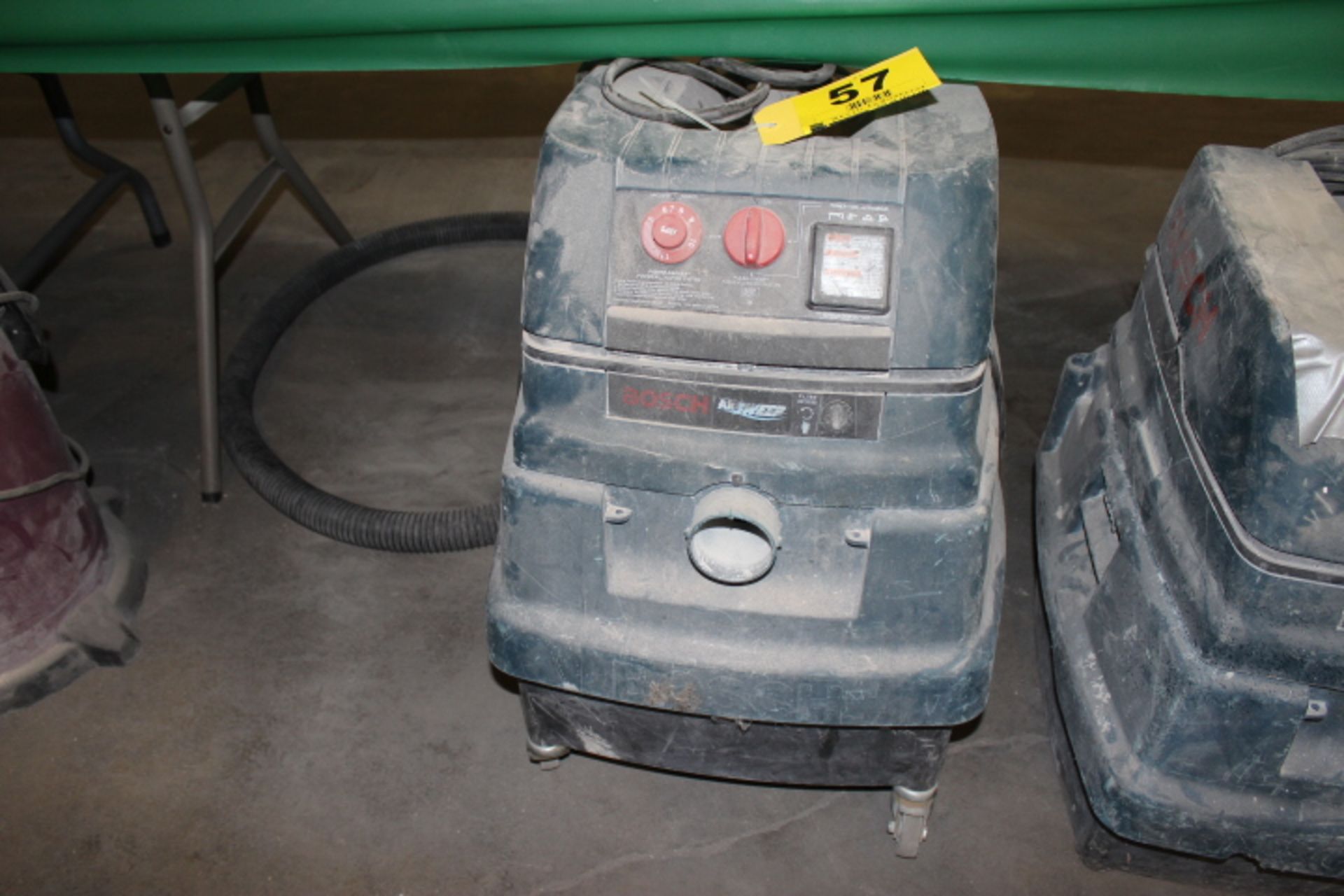 BOSCH MODEL 3931A AIRSWEEP WET/DRY VACUUM