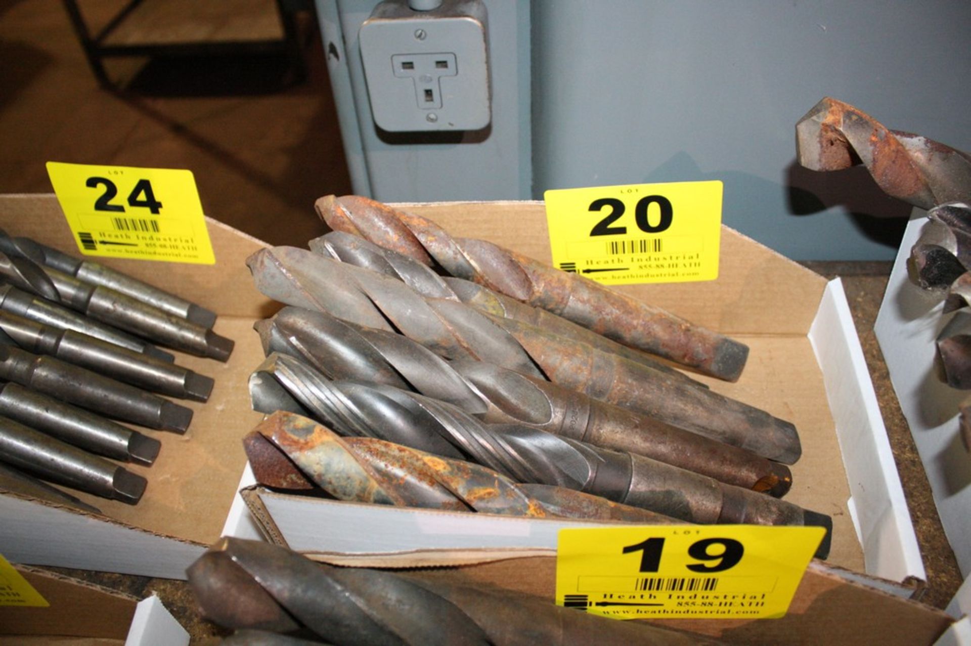 TAPER SHANK DRILL BITS