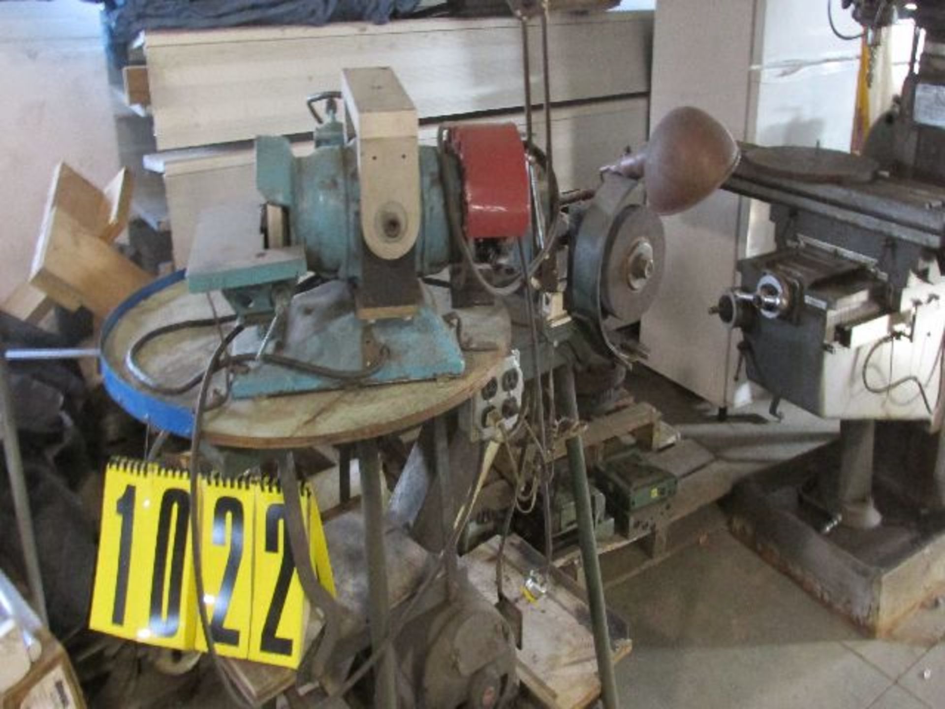 Shopmade grinding station, (2) double spindle grinders, (1) 1/2 hp w/roward reverse, (1) 1 hp belt