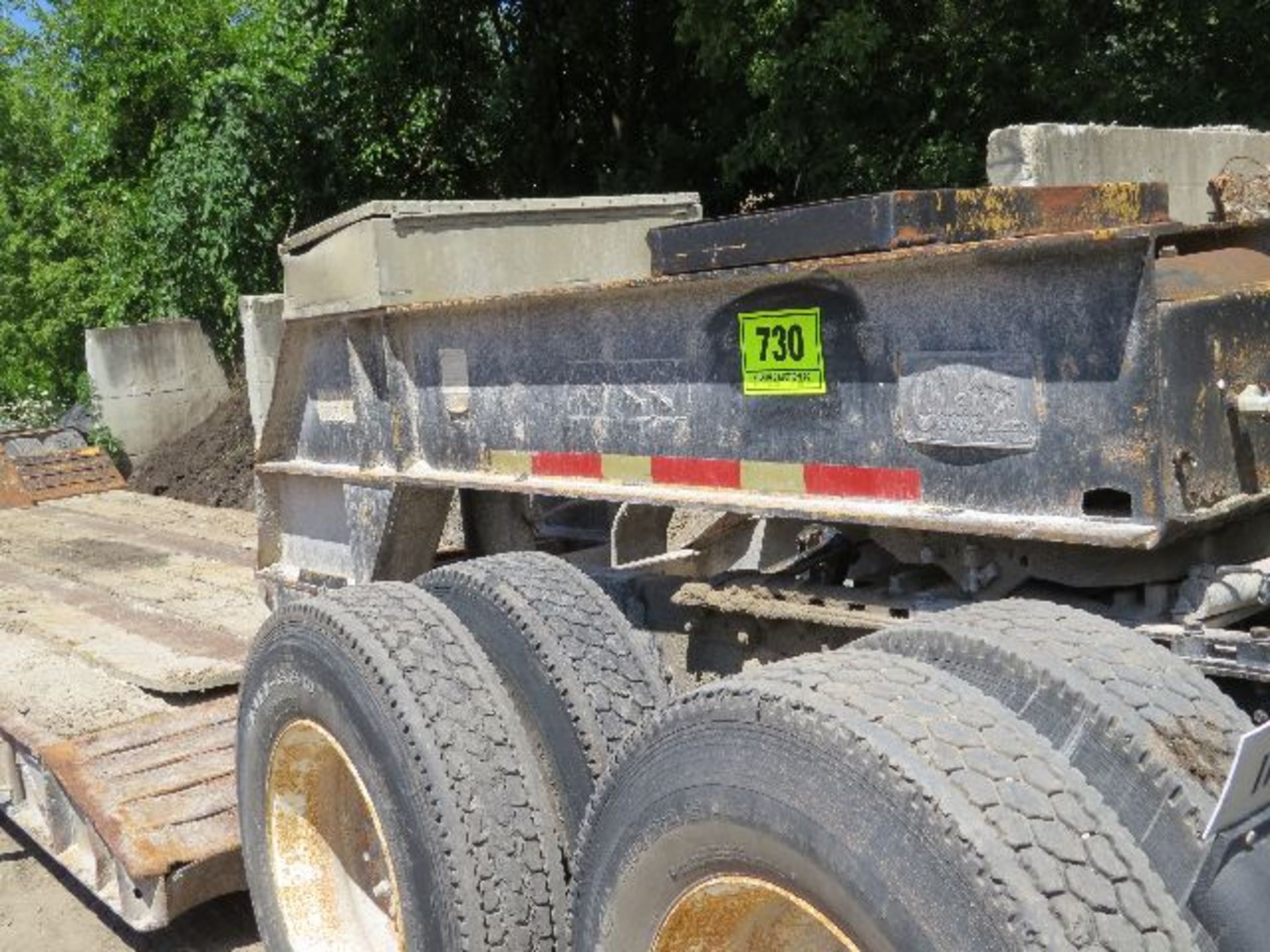 Witzco Challenger lowboy trailer, vin 1618H11E39Y5000496, 50 T., outriggers, triple duals, 23' deck,