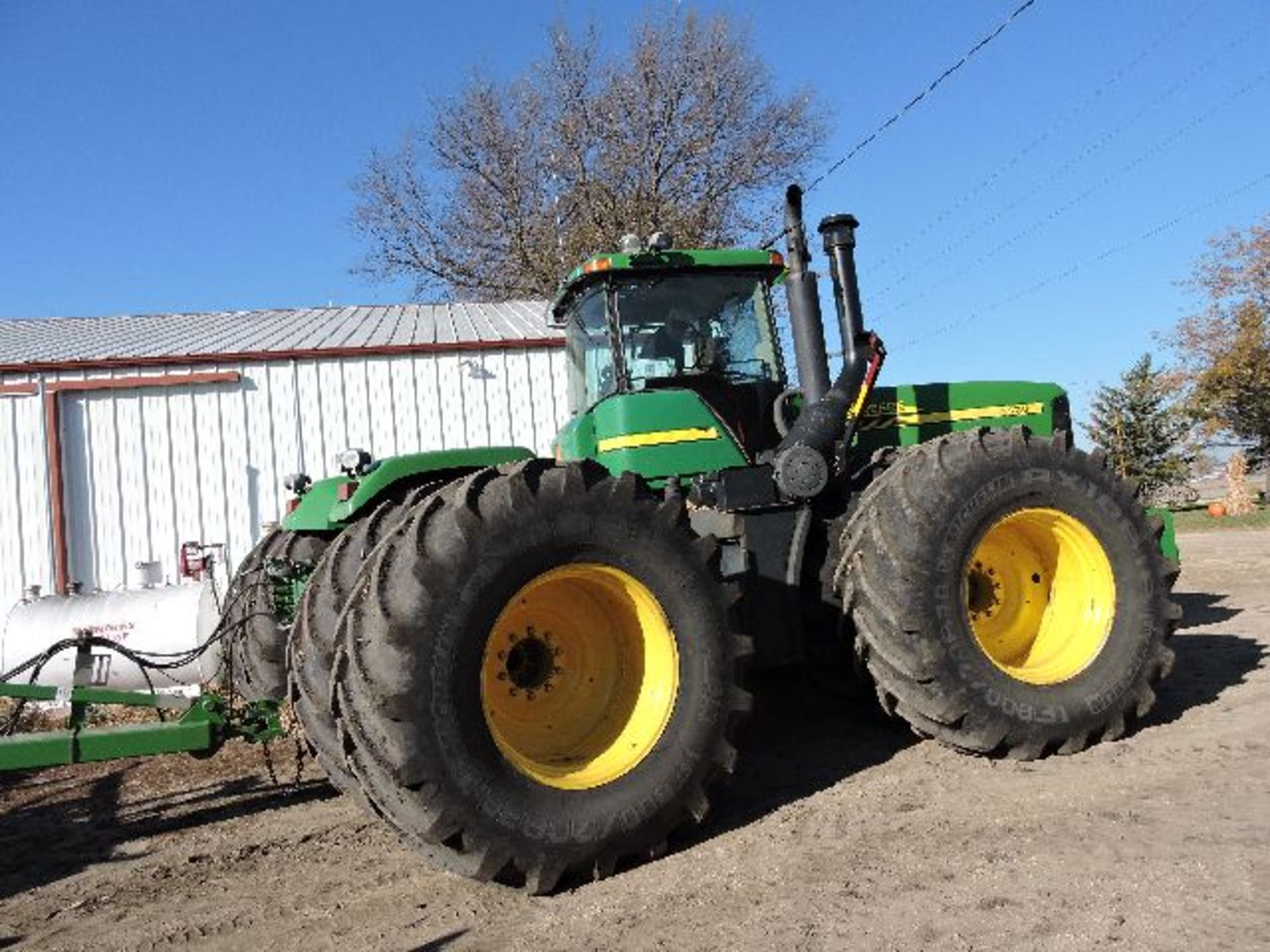 2003 John Deere 9520 articulated tractor, sn RW9520P010278, hrs. on meter 6,592, 4 WD, (8) New - Image 14 of 14