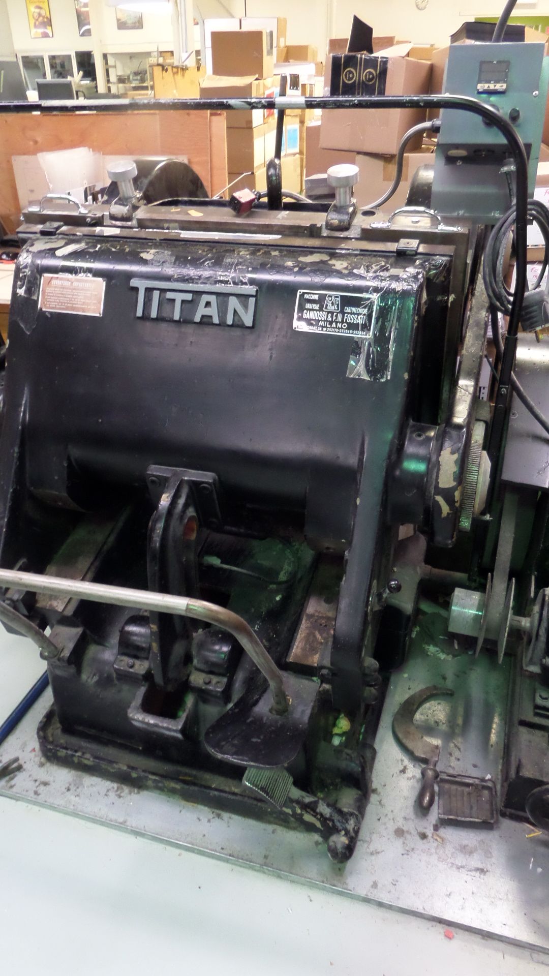 Titan 22" x 32" Die Cutting Press - Printing; c/w Heated Platen 15.5" x 20.5"