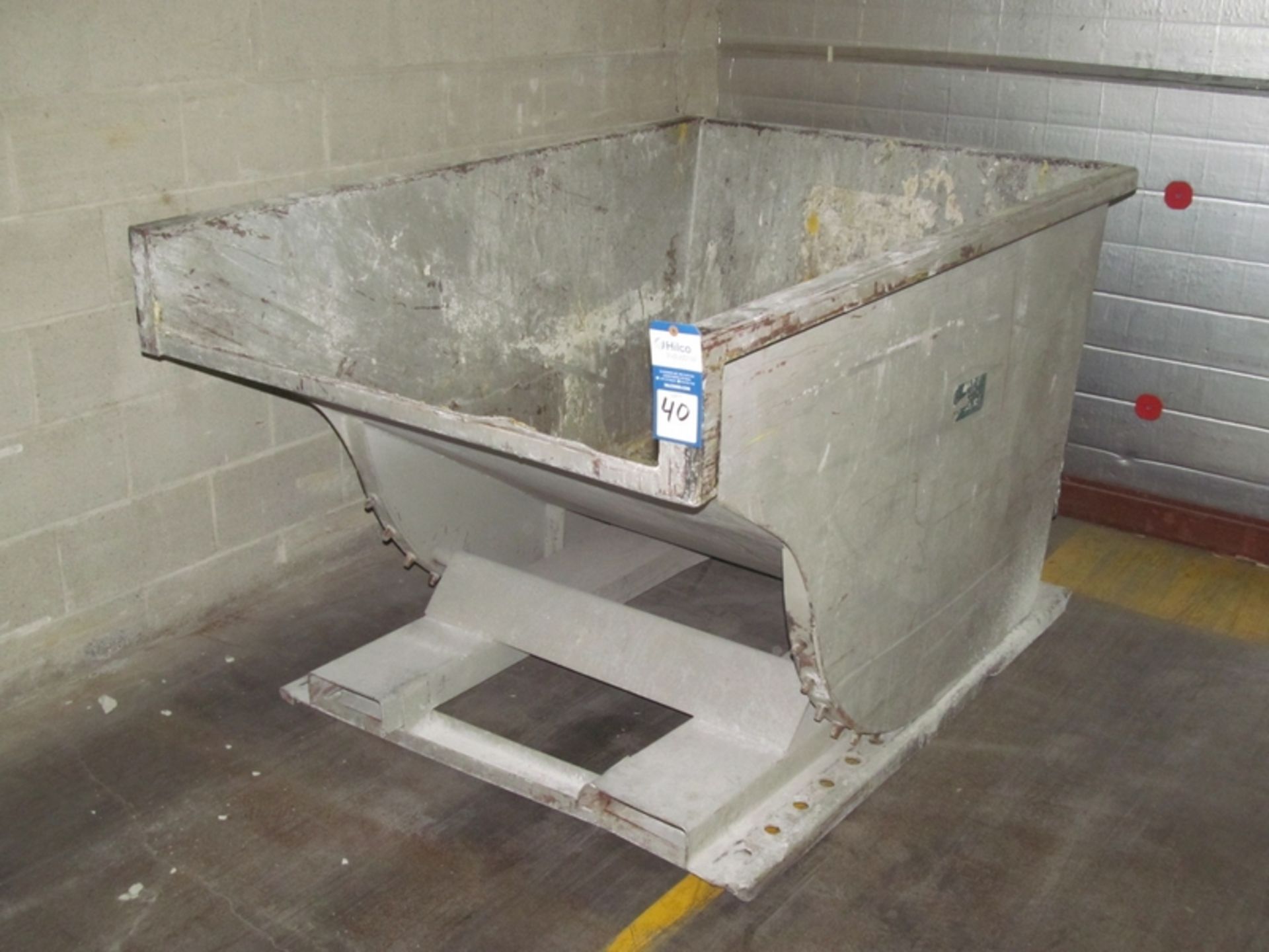 1 1/2 cu. yd. Self Dumping Hopper