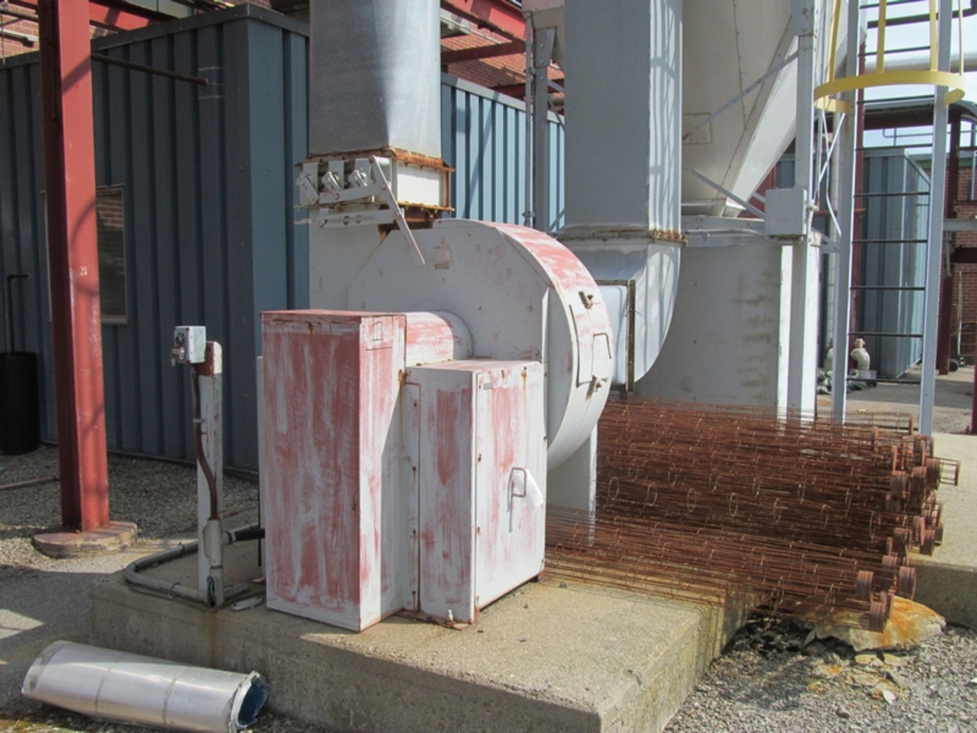 Farr Ramtube Jet Pulse Dust Collector; Carbon Steel. Approximately 900 square feet filter area. - Image 2 of 2