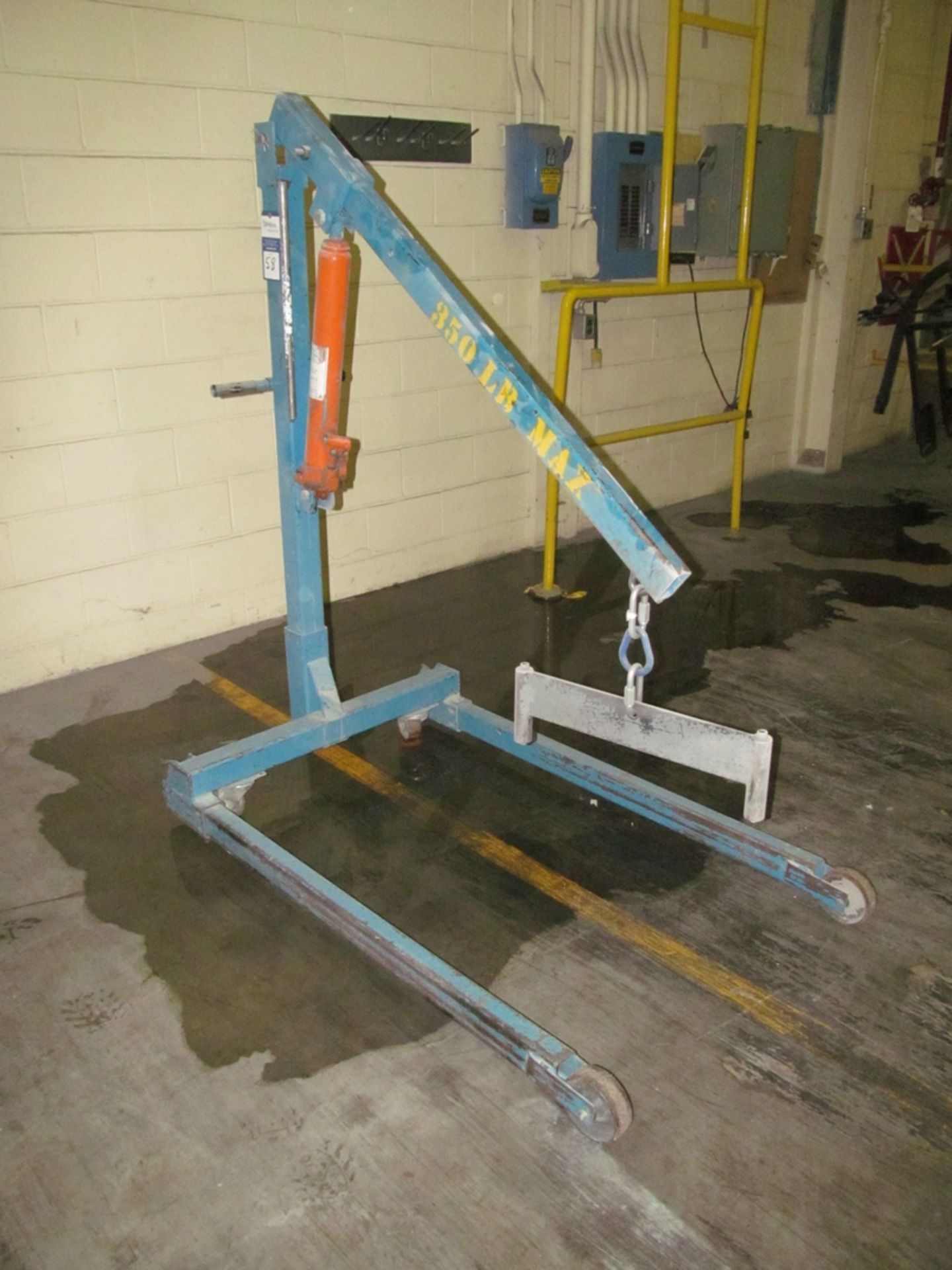 Lift-Mate 350 Lb. Manual-Hydraulic Floor Crane