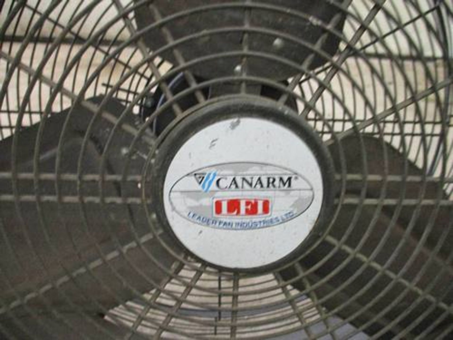 Canarm 24" Diameter Shop Fan - Image 2 of 3